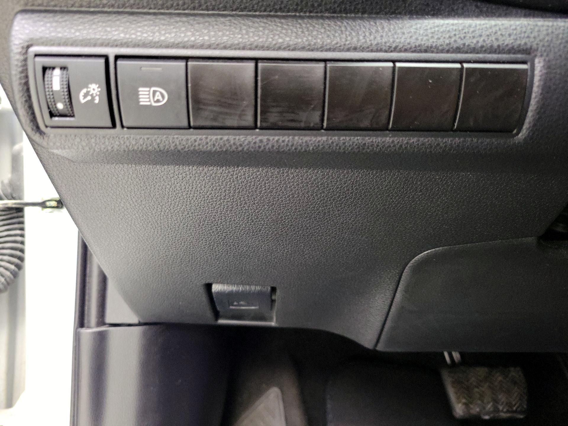 Thumbnail: 2024 Toyota Corolla - 13