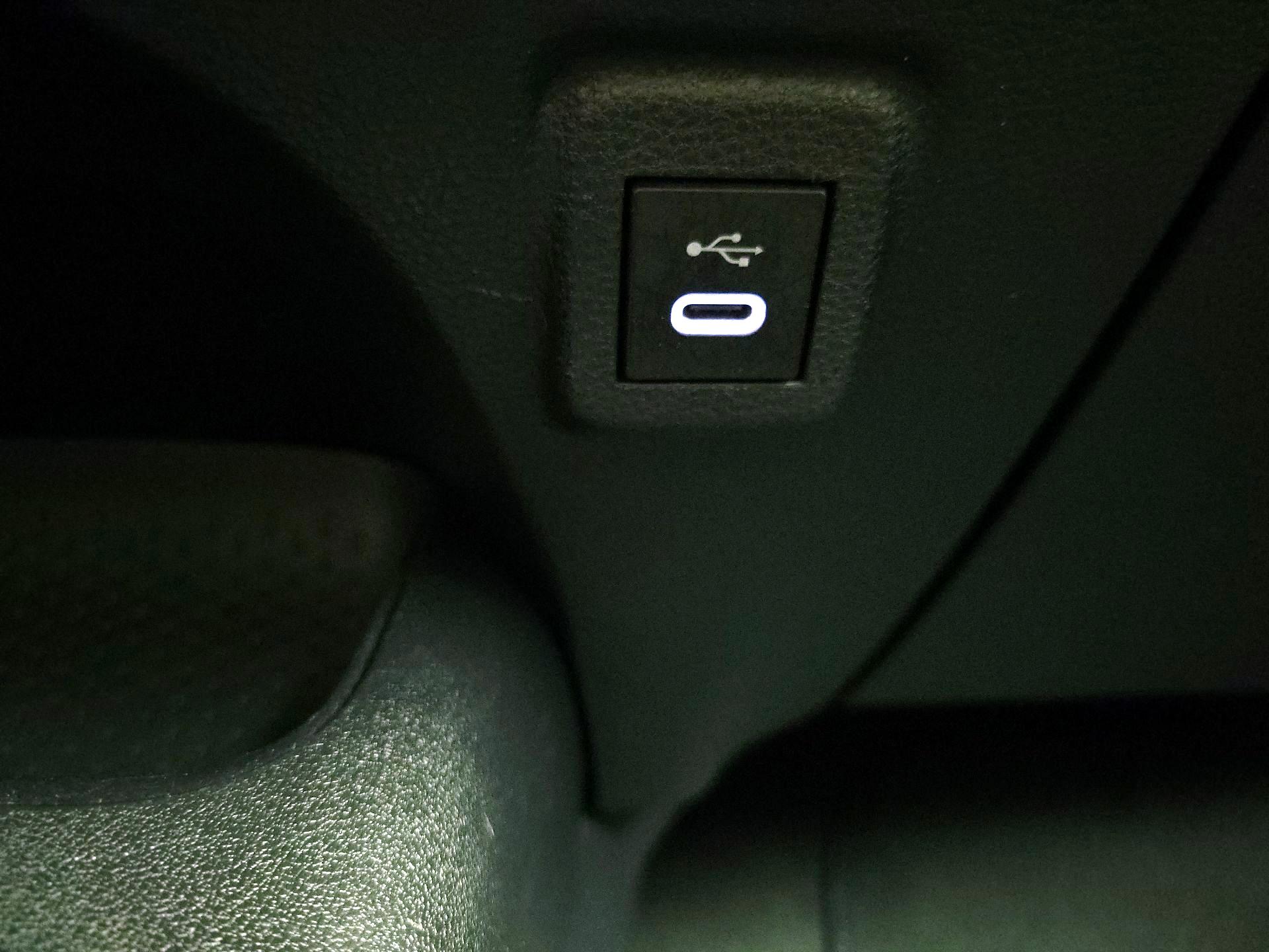 Thumbnail: 2024 Toyota Corolla - 18