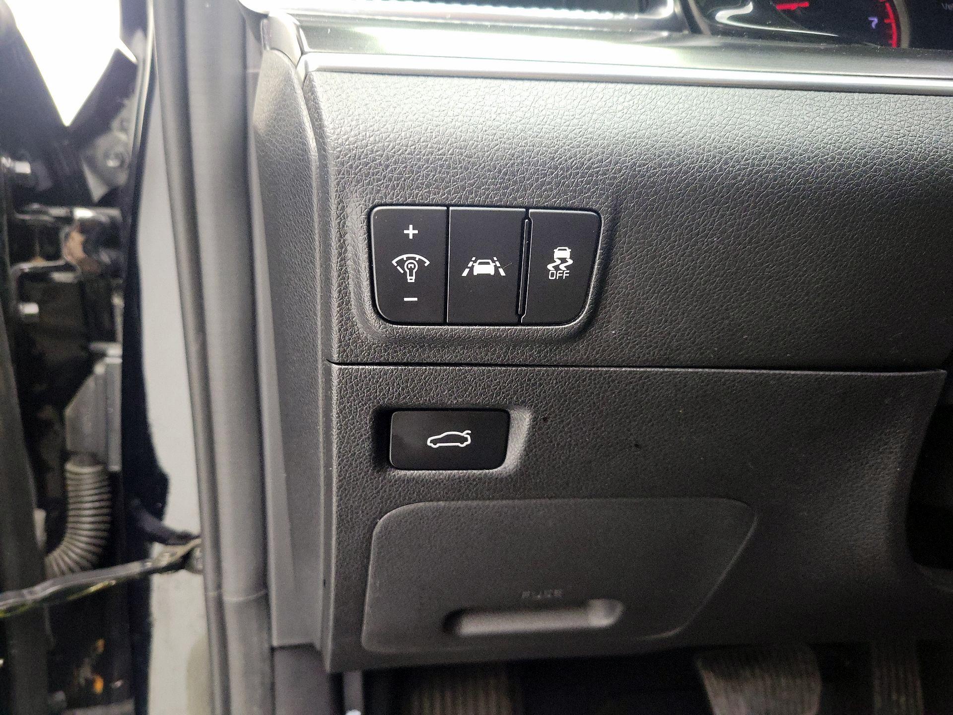 Thumbnail: 2023 Kia K5 - 13