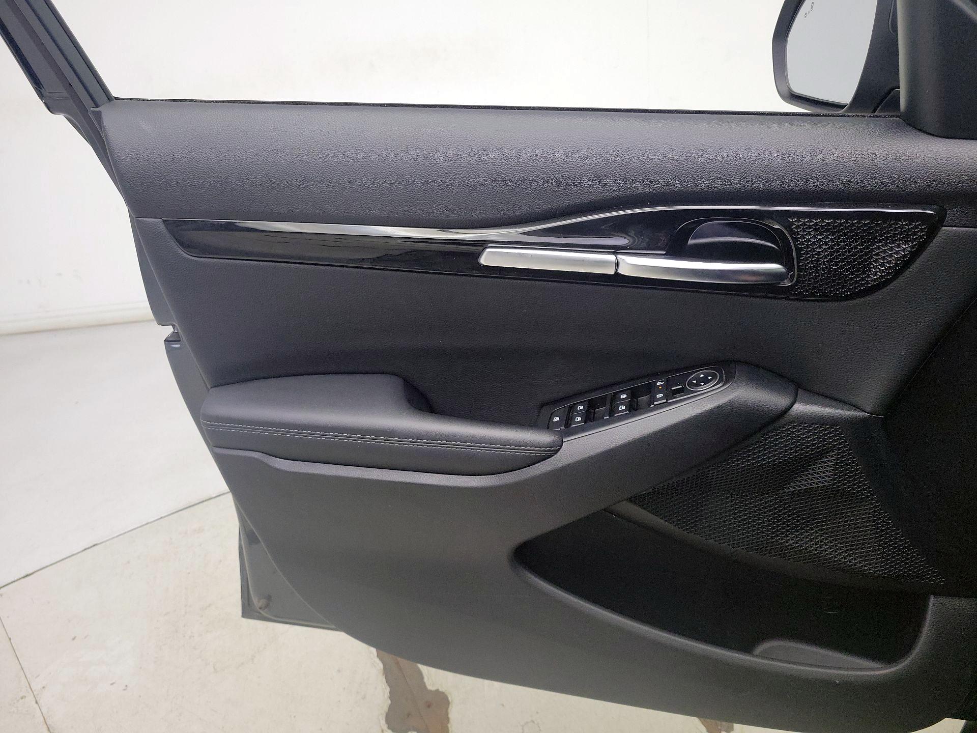 Thumbnail: 2024 Kia Seltos - 12