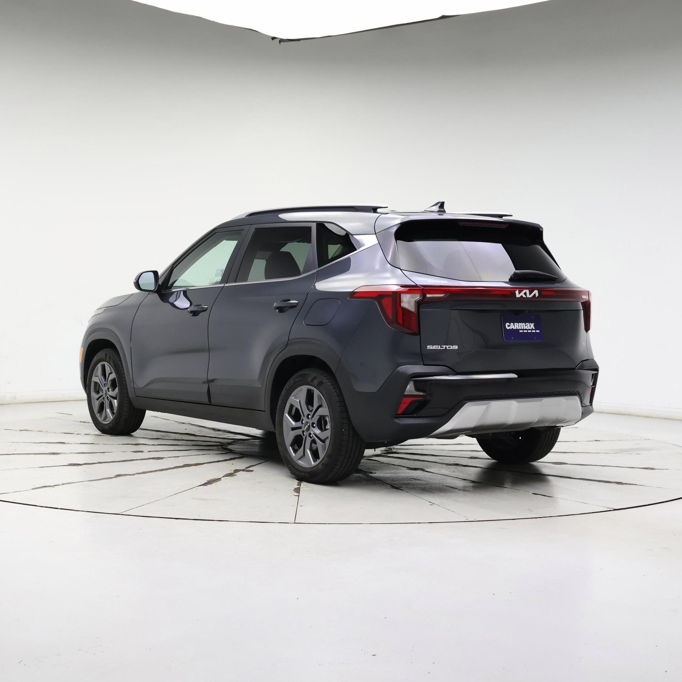 Thumbnail: 2024 Kia Seltos - 2