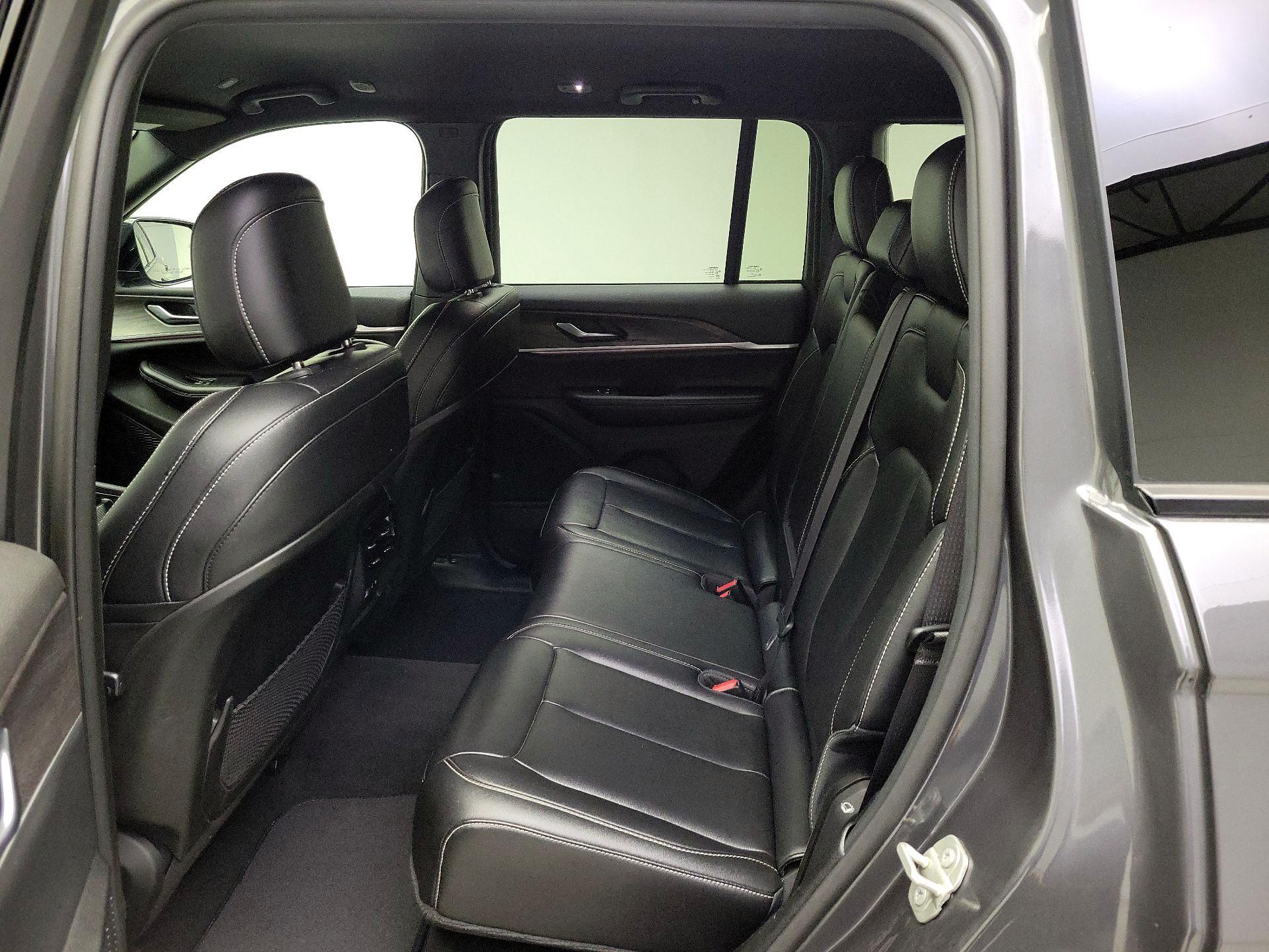 Thumbnail: 2024 Jeep Grand Cherokee - 20