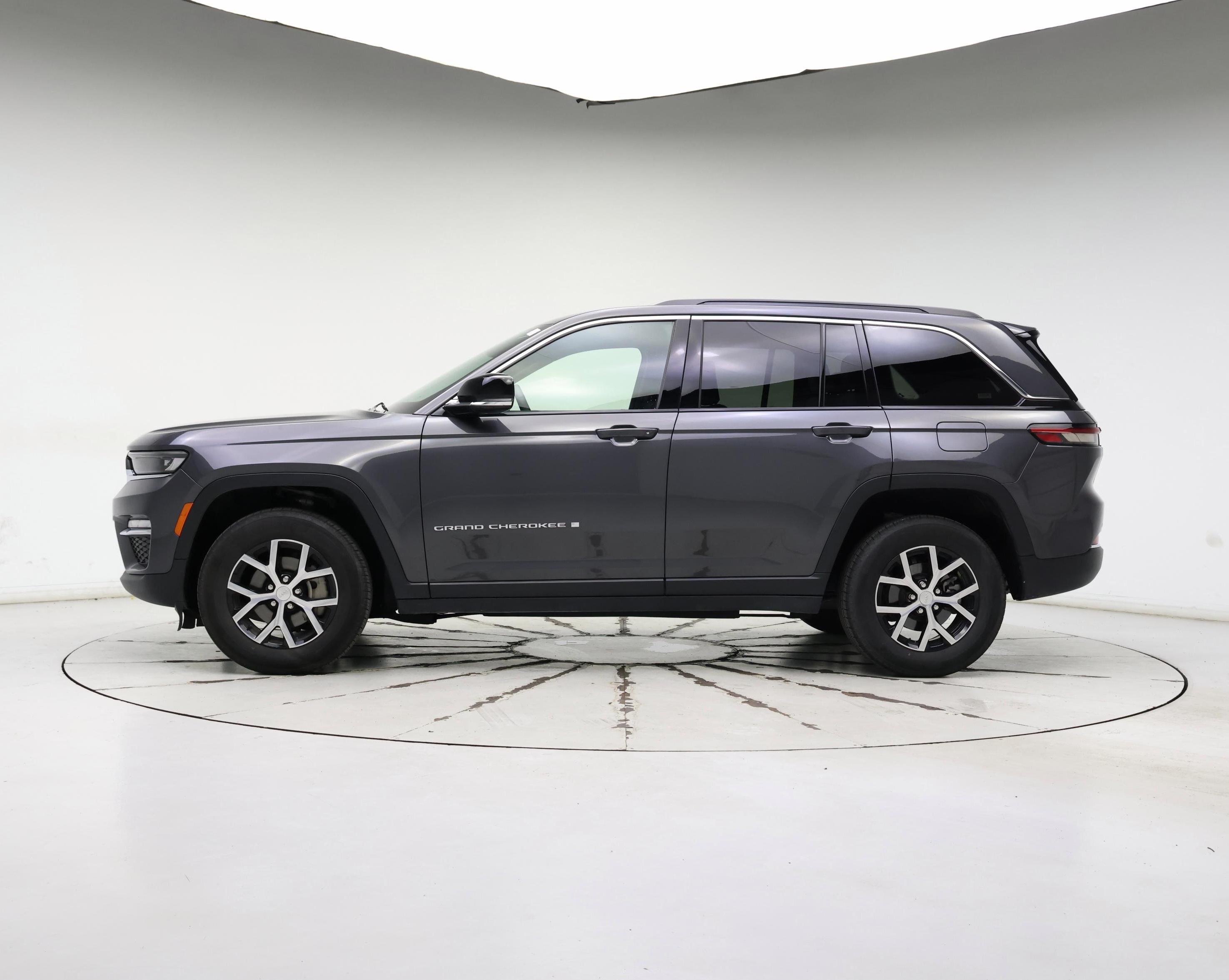 Thumbnail: 2024 Jeep Grand Cherokee - 3