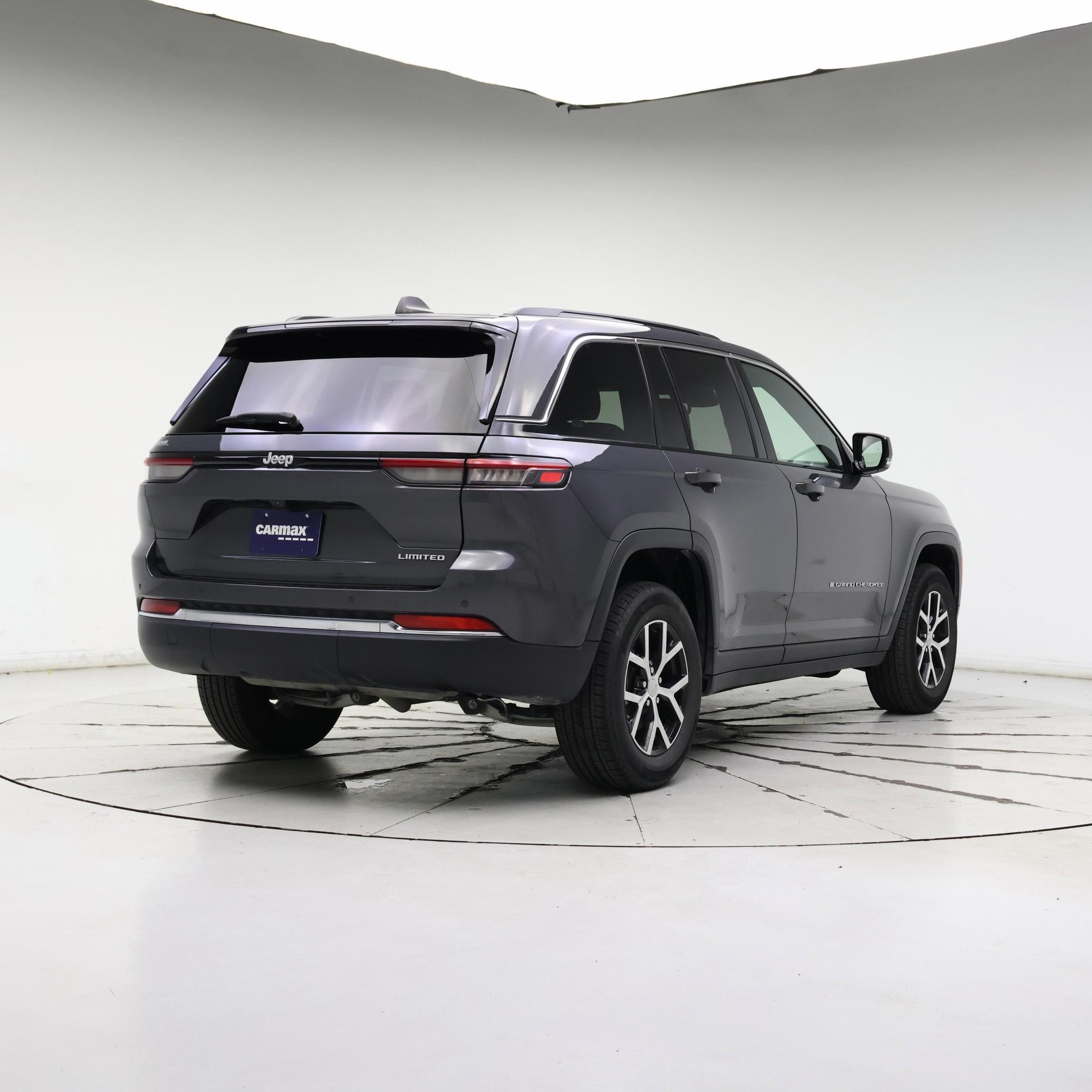 Thumbnail: 2024 Jeep Grand Cherokee - 8