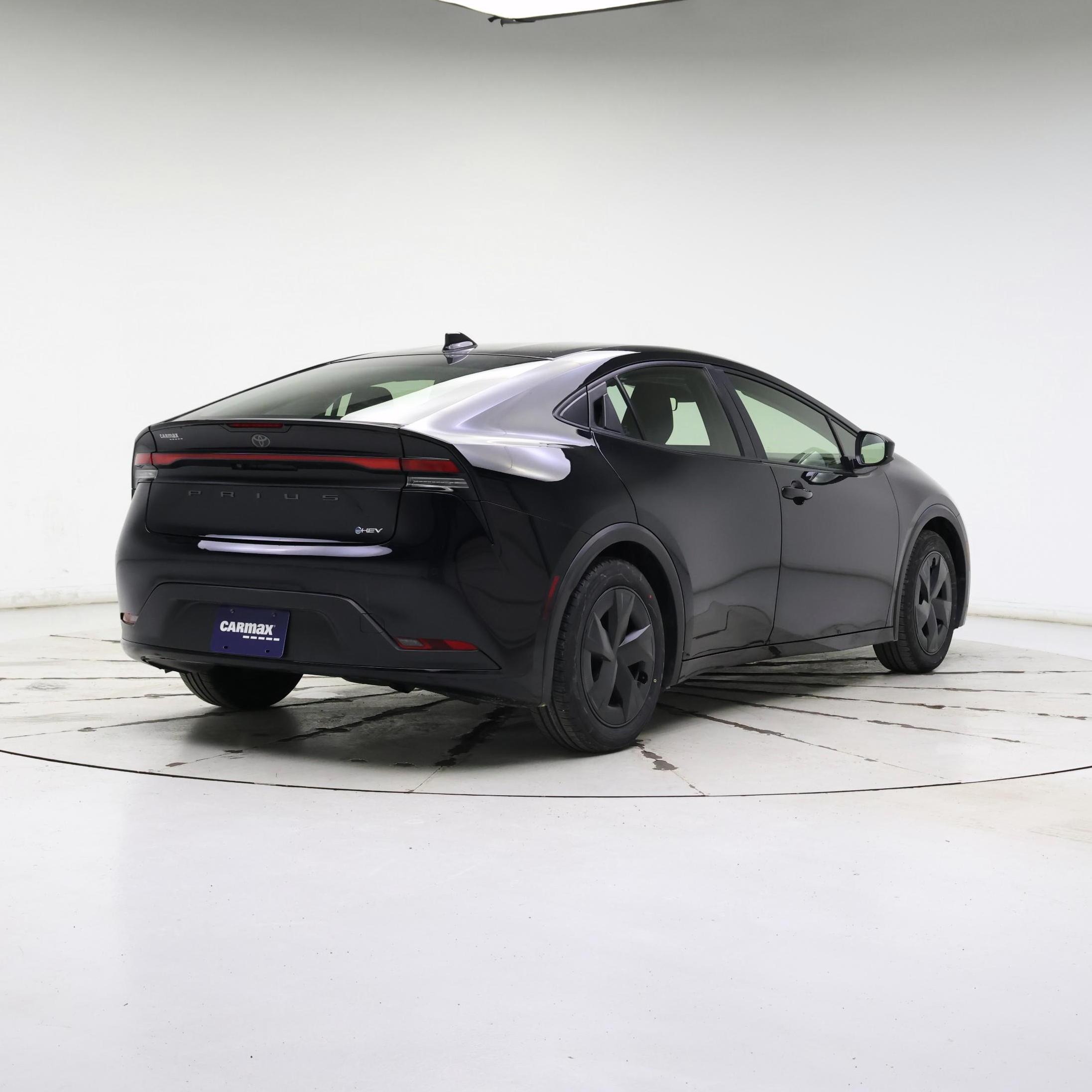 Thumbnail: 2024 Toyota Prius - 8