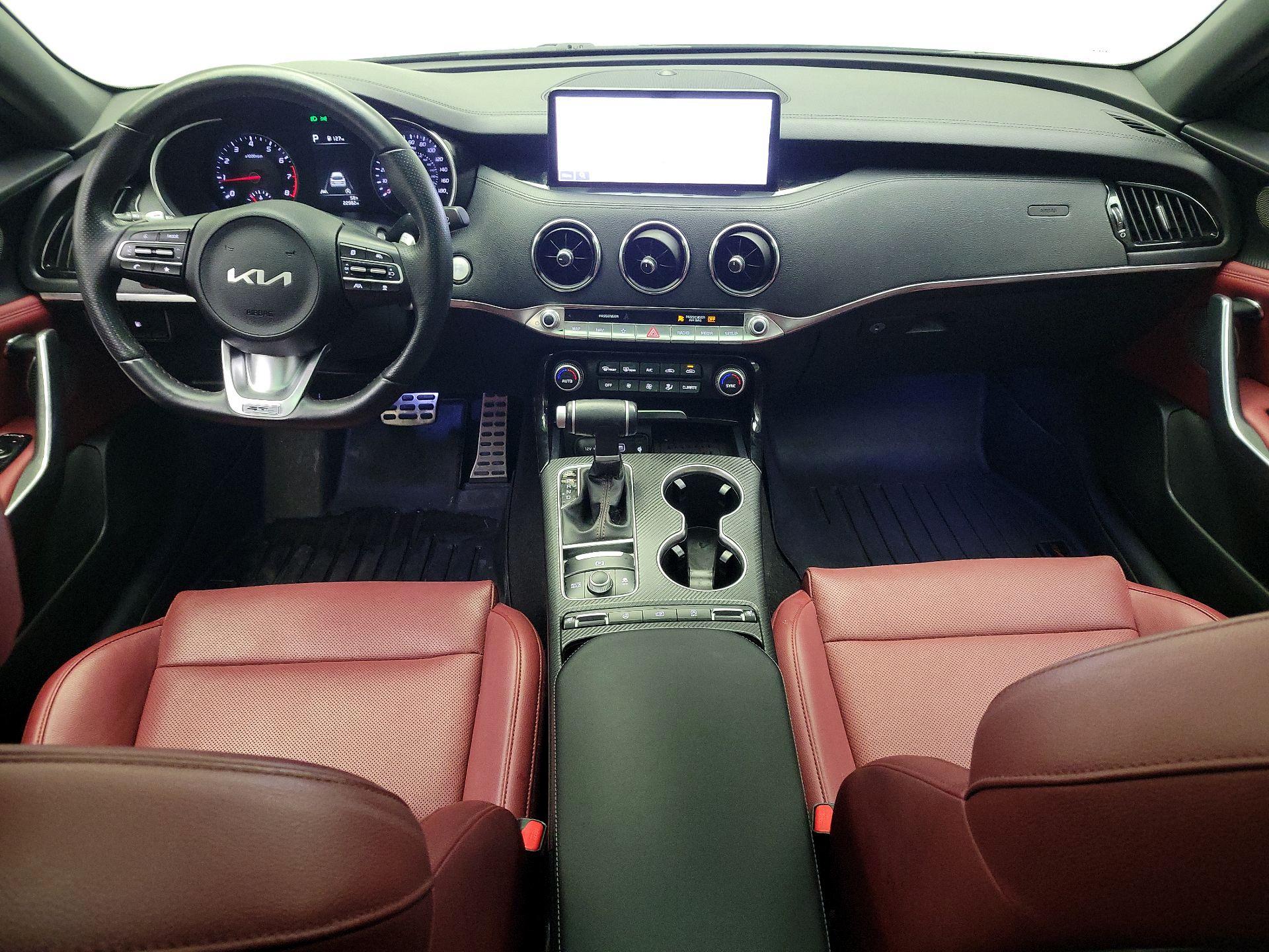 Thumbnail: 2023 Kia Stinger - 9