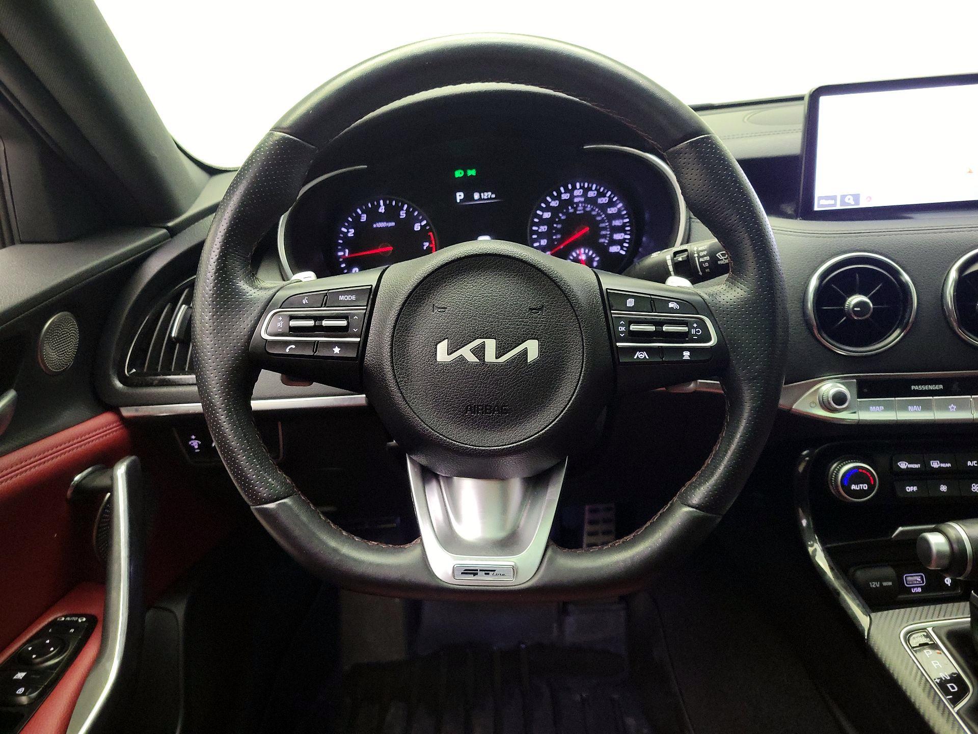 Thumbnail: 2023 Kia Stinger - 10