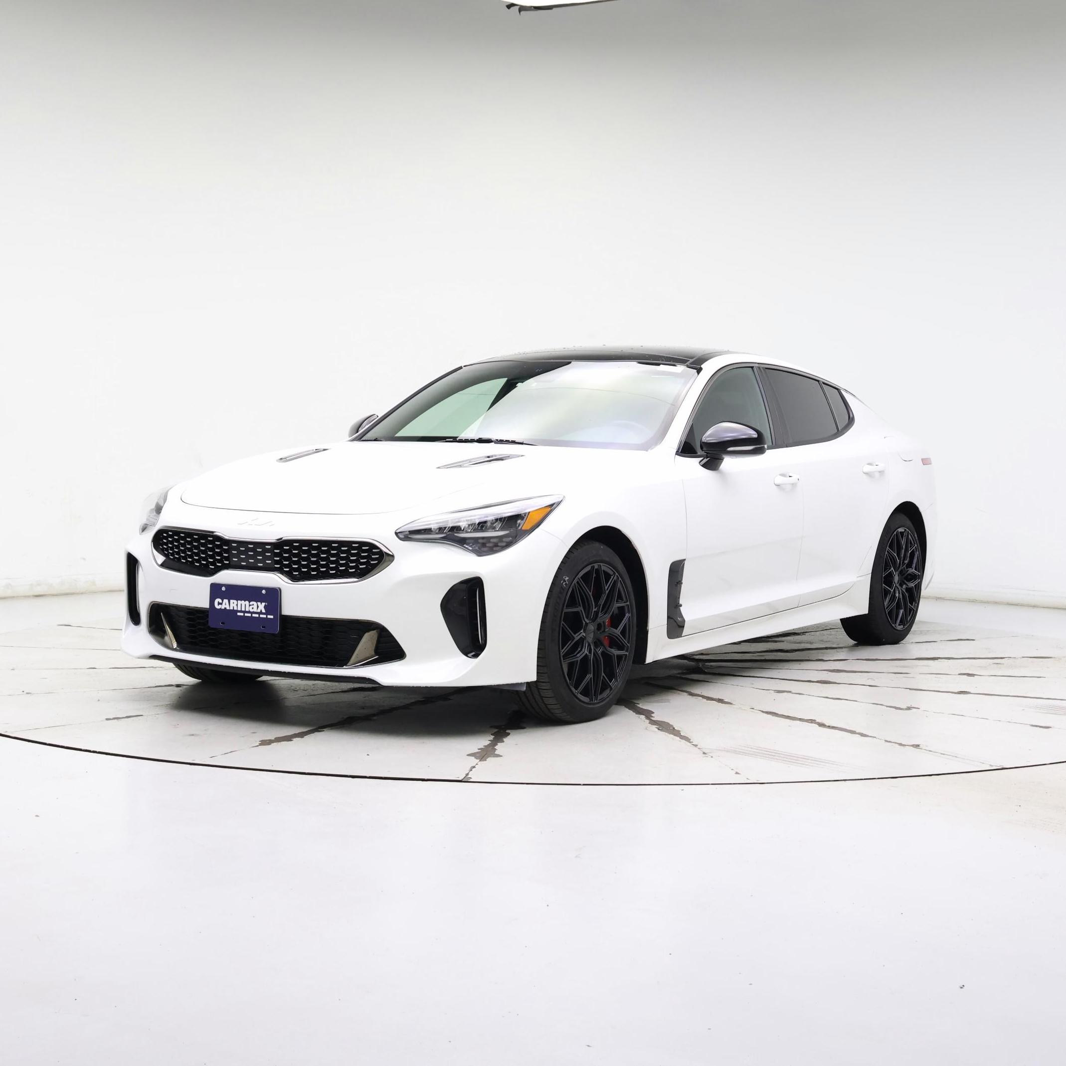 Thumbnail: 2023 Kia Stinger - 4