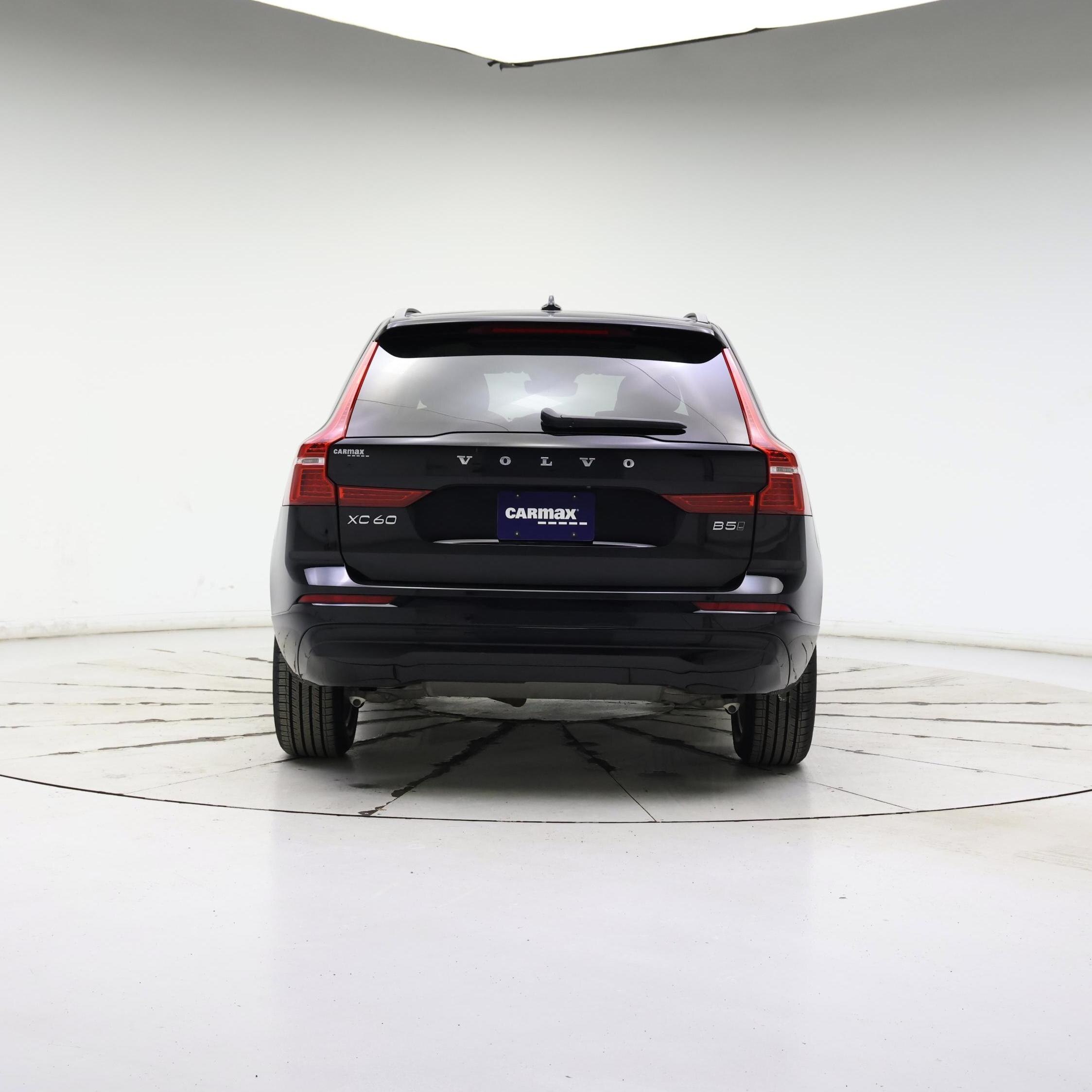 Thumbnail: 2022 Volvo XC60 - 6