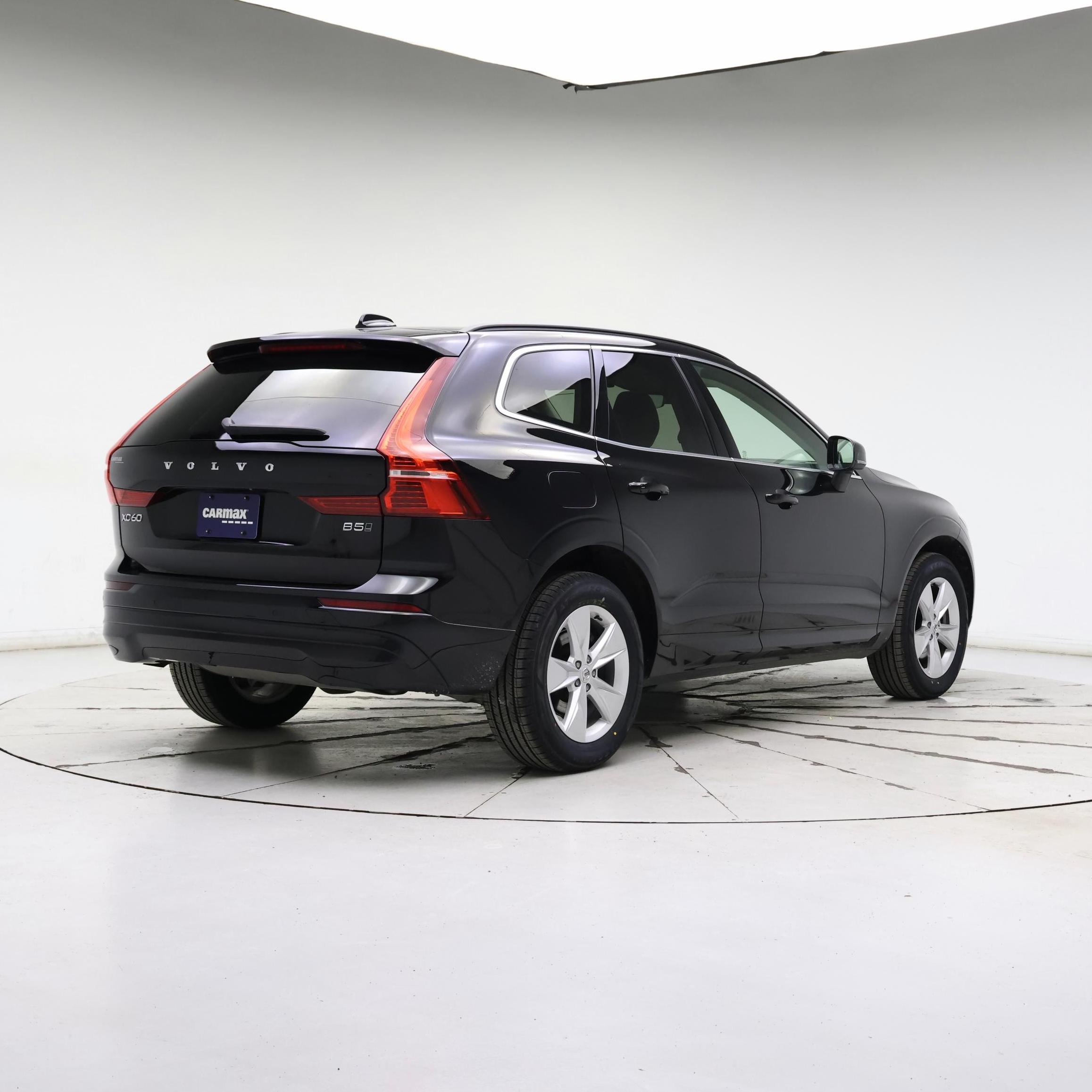 Thumbnail: 2022 Volvo XC60 - 8