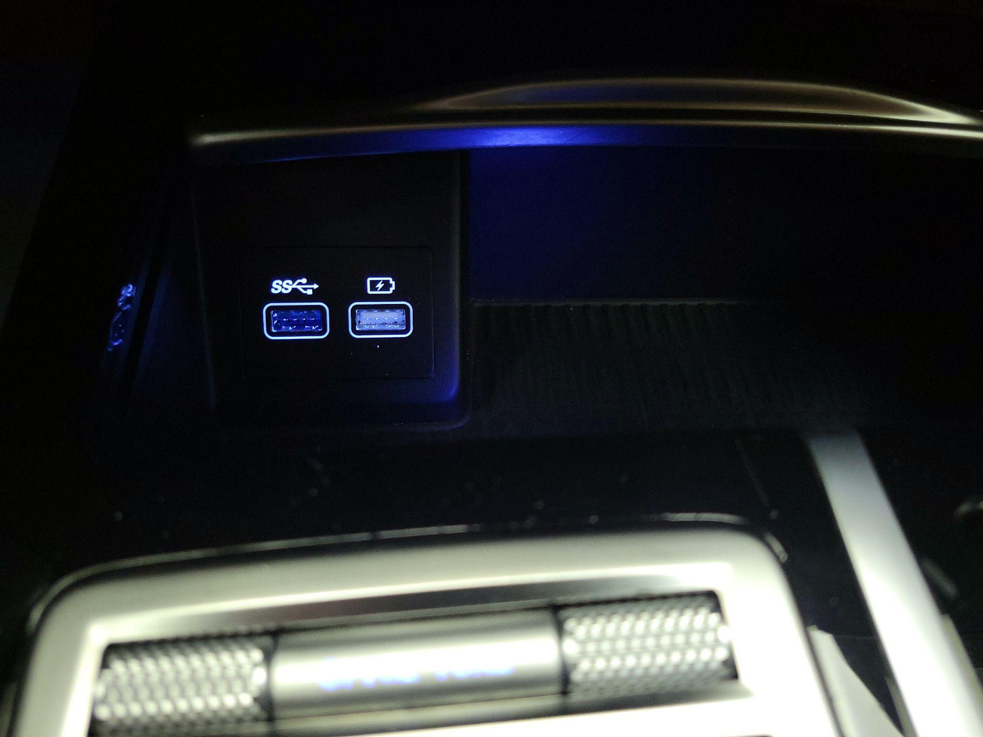 Thumbnail: 2023 Genesis G80 - 19