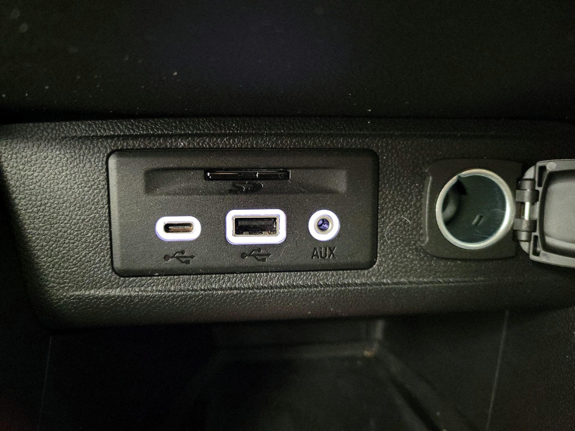 Thumbnail: 2021 Buick Encore GX - 17