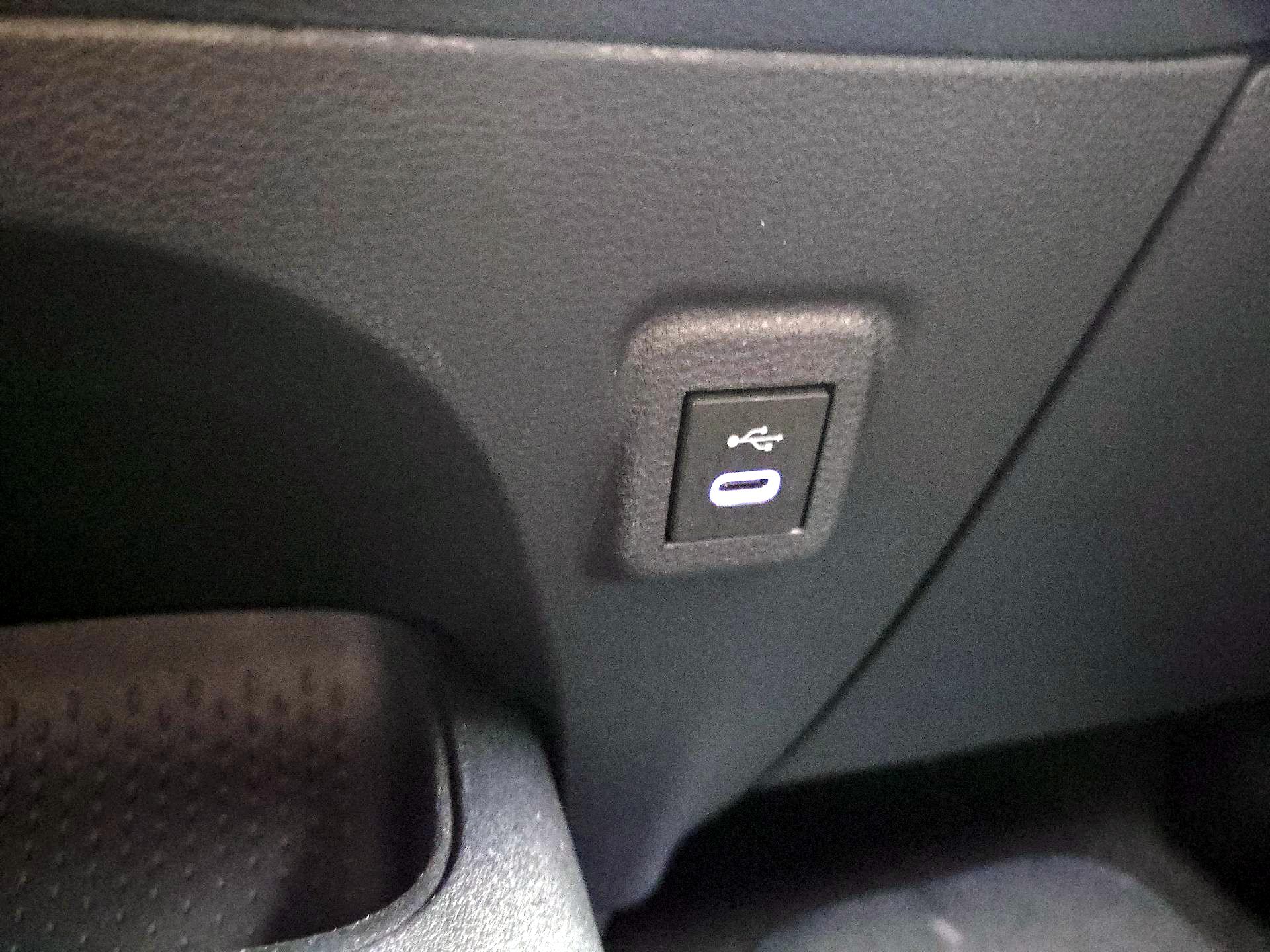 Thumbnail: 2024 Toyota Corolla - 18