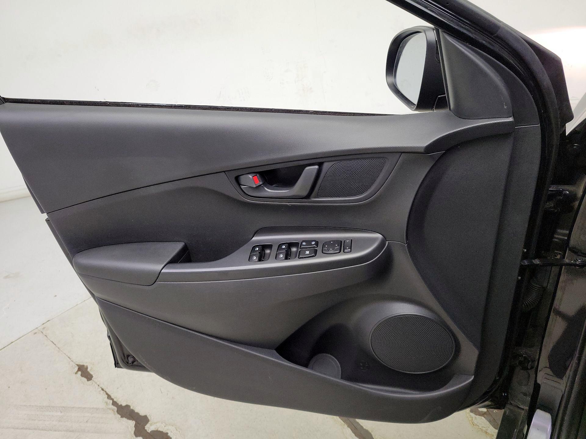 Thumbnail: 2023 Hyundai Kona - 12