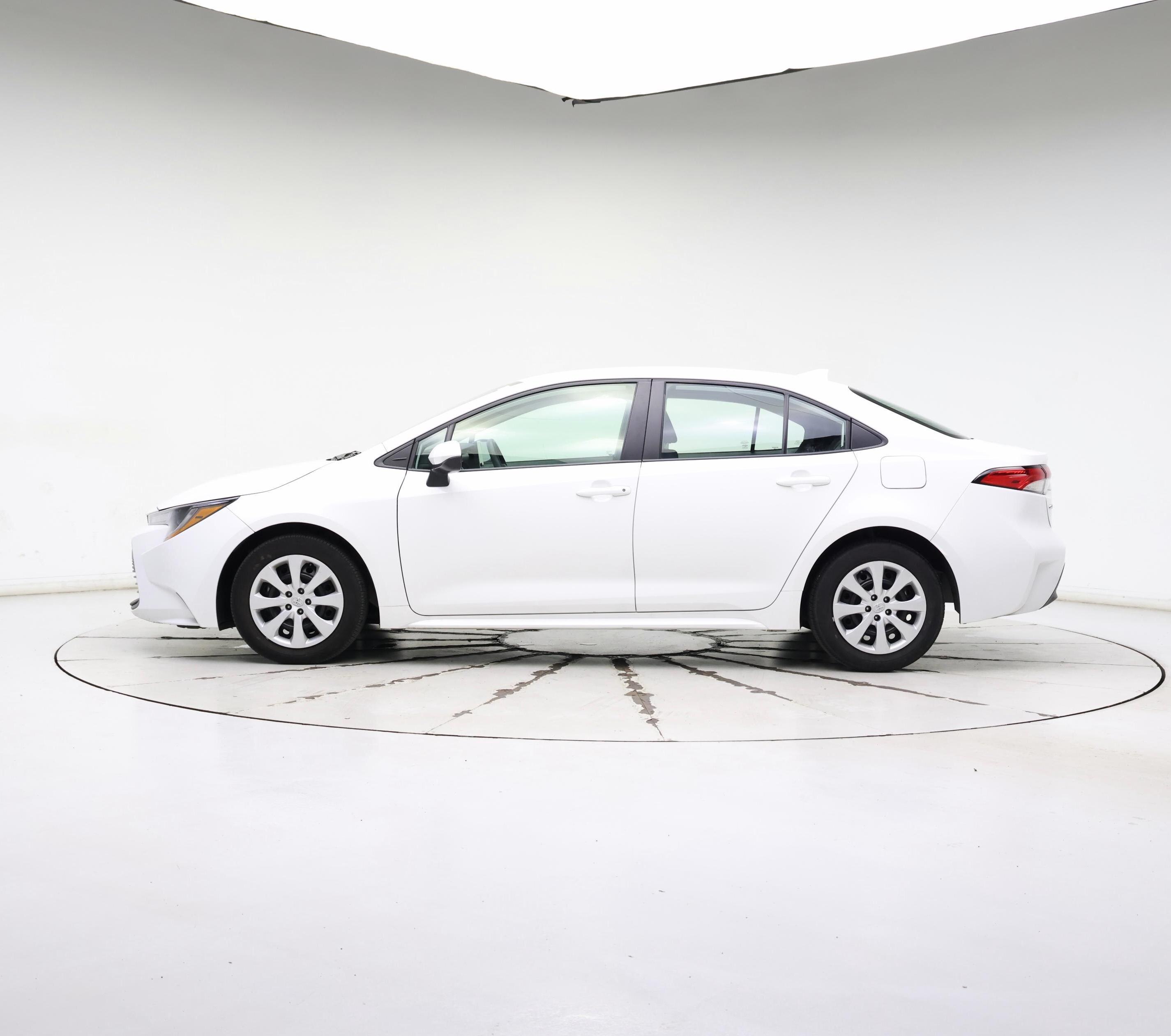 Thumbnail: 2024 Toyota Corolla - 3