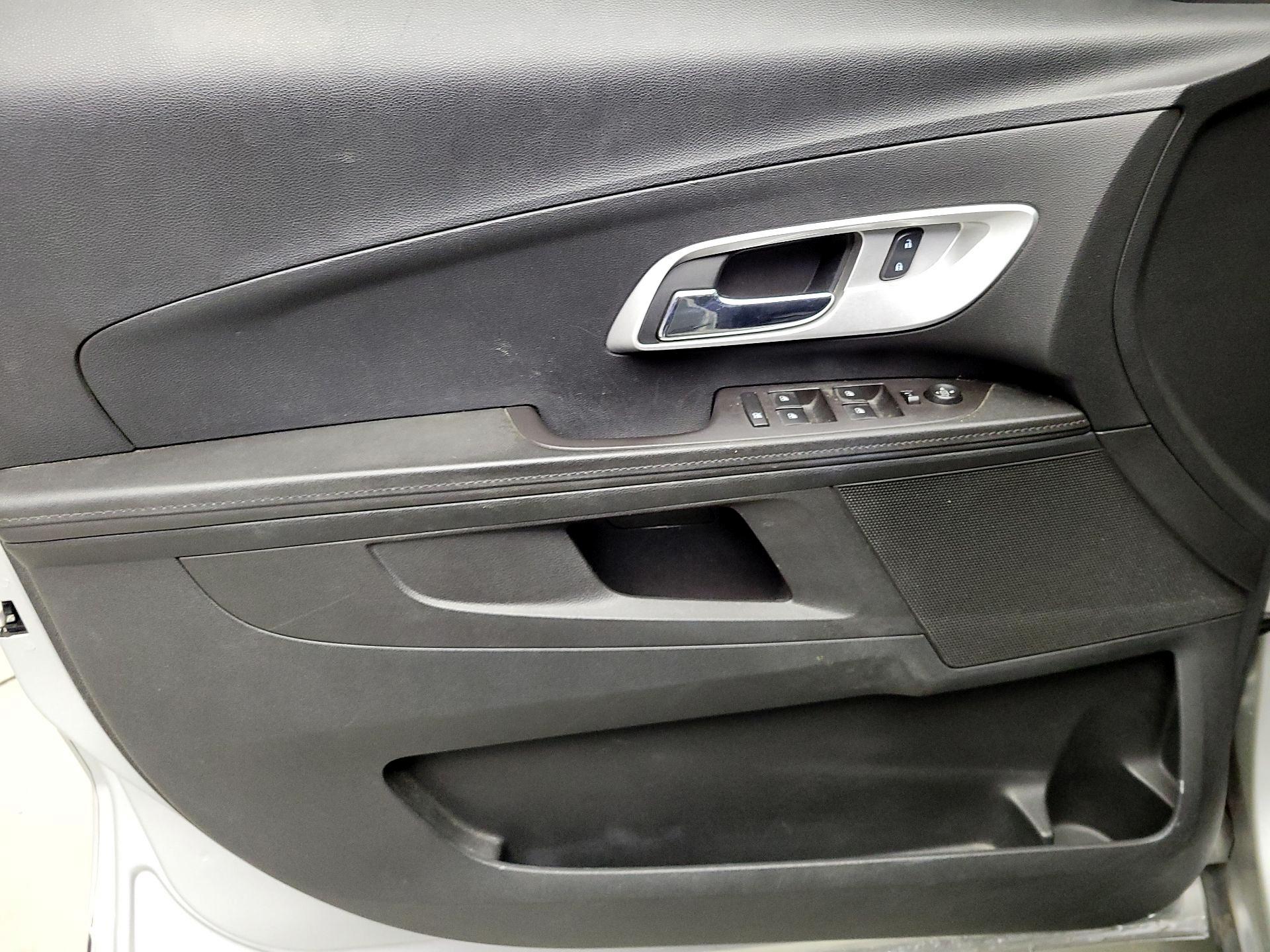 Thumbnail: 2016 Chevrolet Equinox - 12