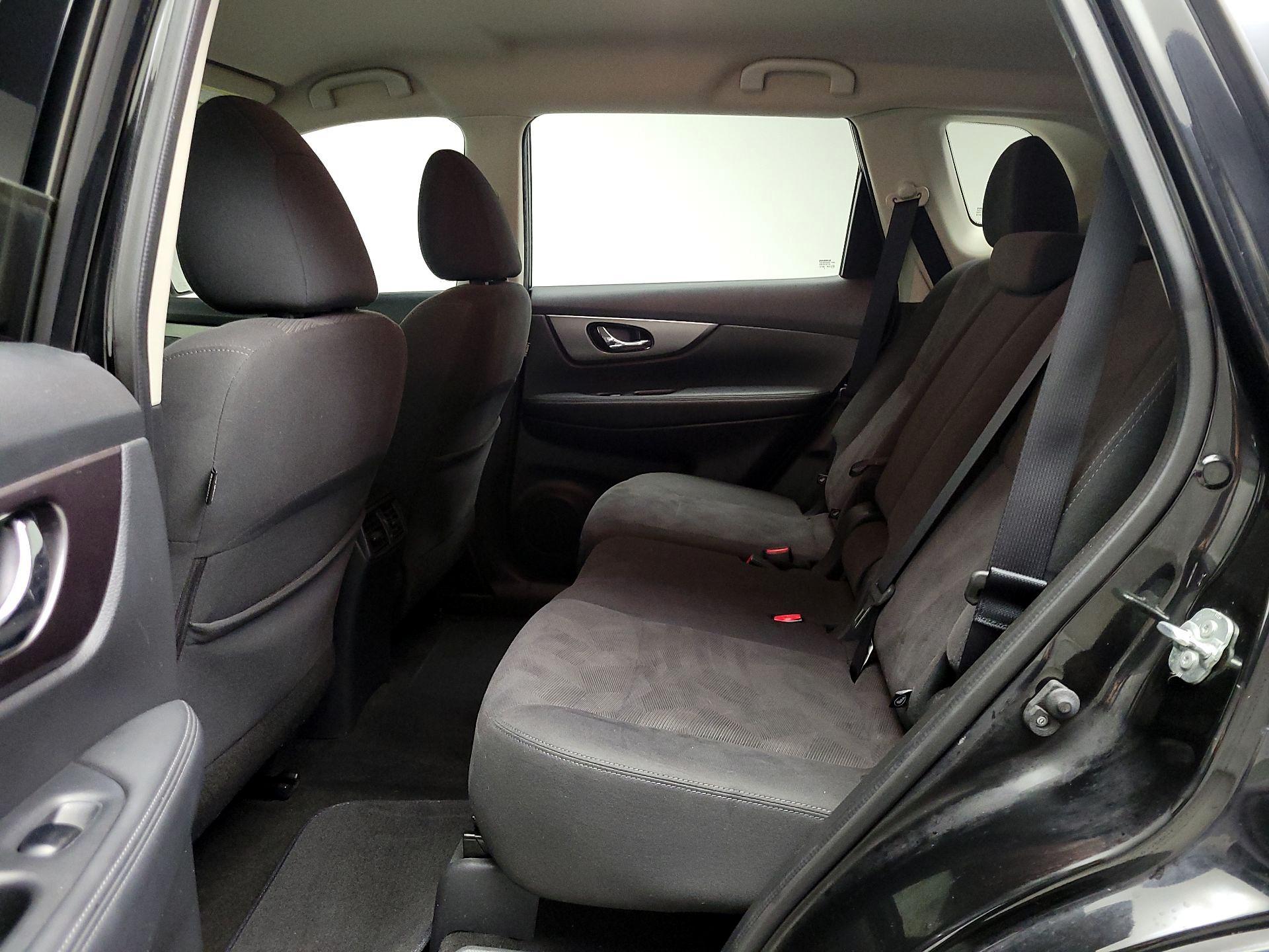 Thumbnail: 2016 Nissan Rogue - 19