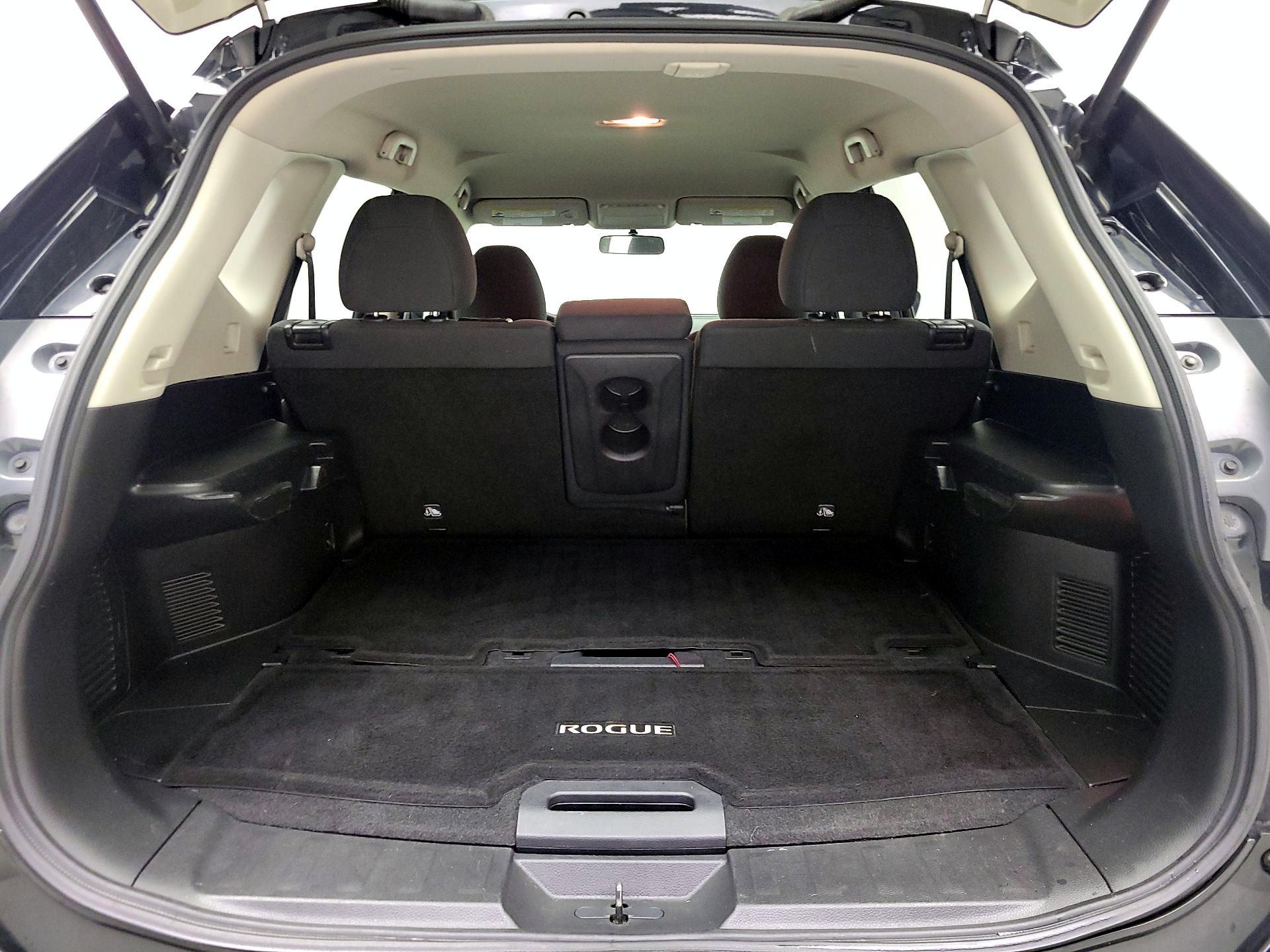 Thumbnail: 2016 Nissan Rogue - 20