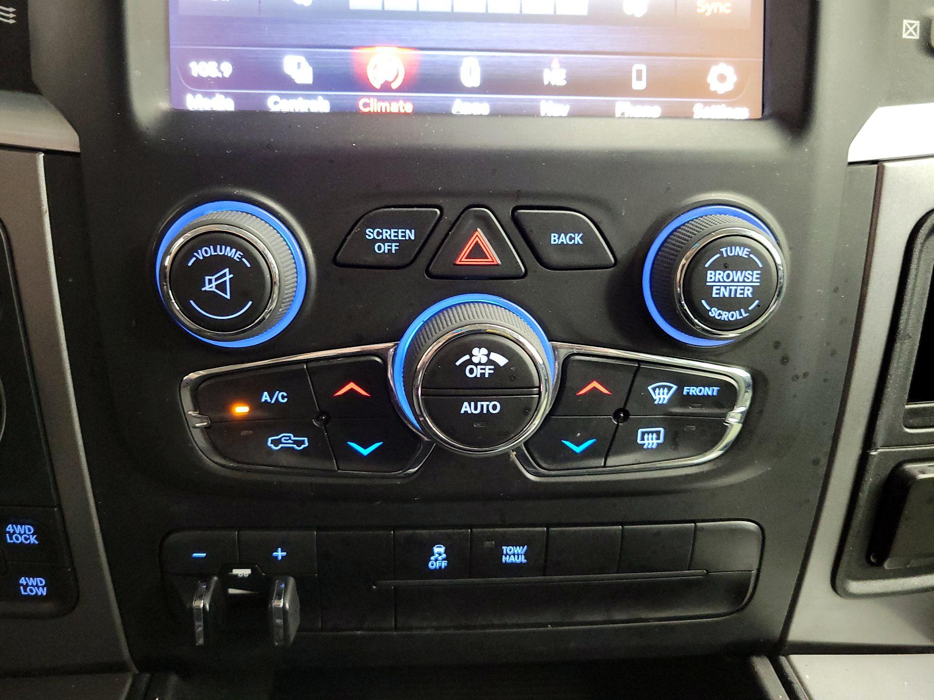 Thumbnail: 2023 RAM 1500 Classic - 17