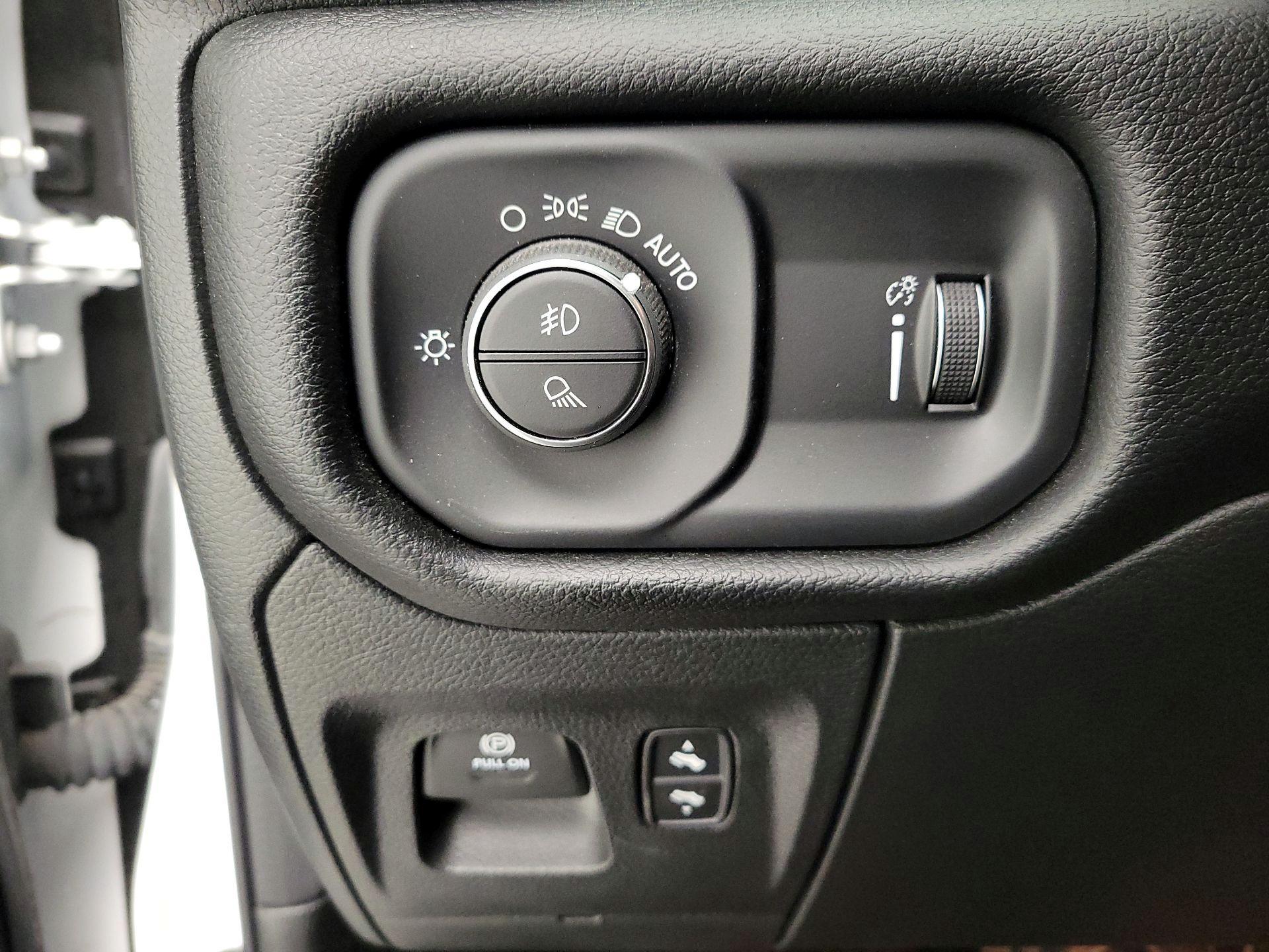 Thumbnail: 2022 RAM 1500 - 13