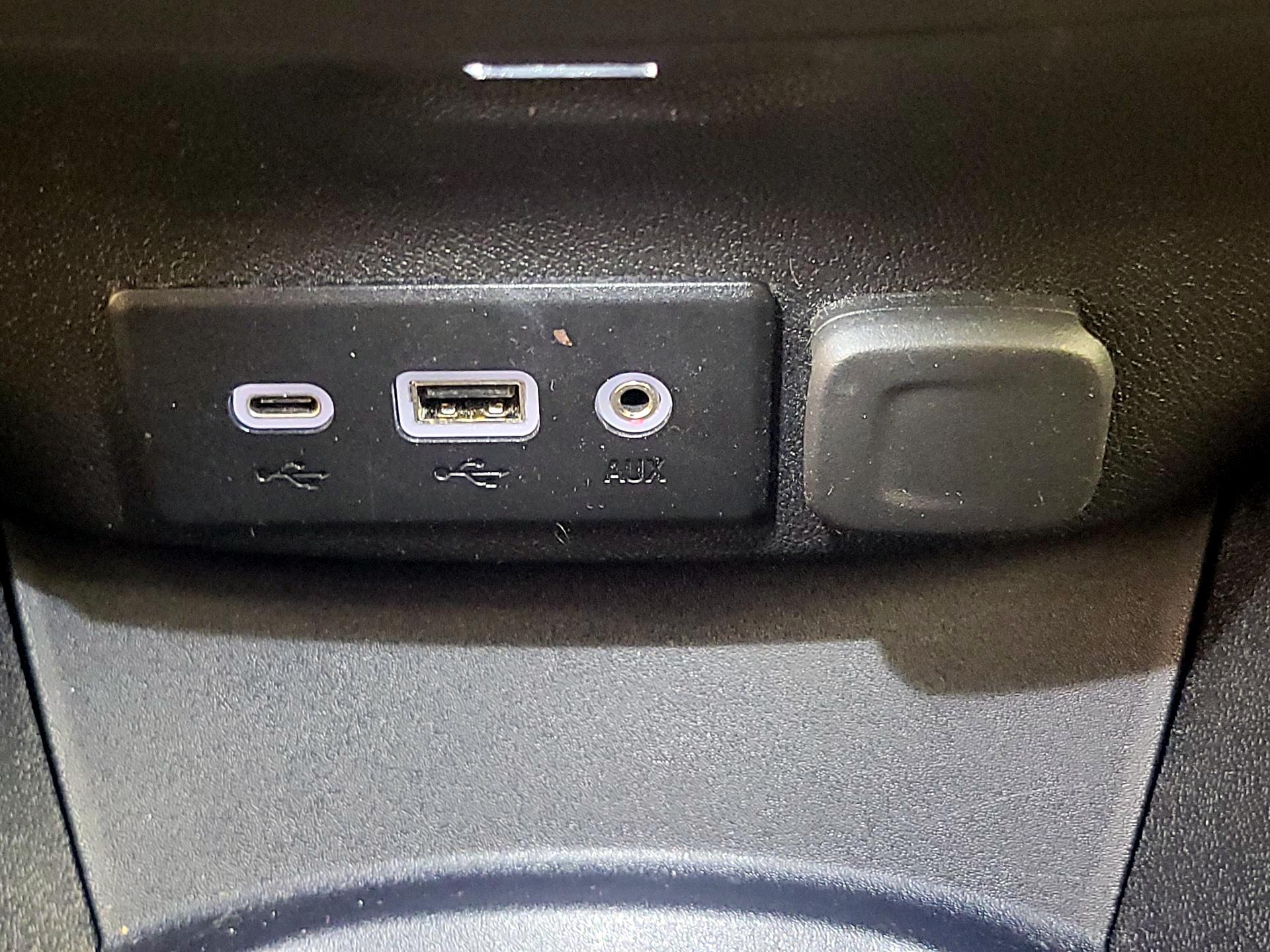 Thumbnail: 2020 Chevrolet Malibu - 18