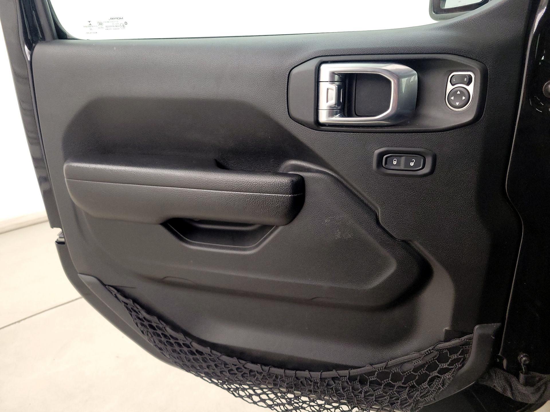 Thumbnail: 2022 Jeep Wrangler - 12