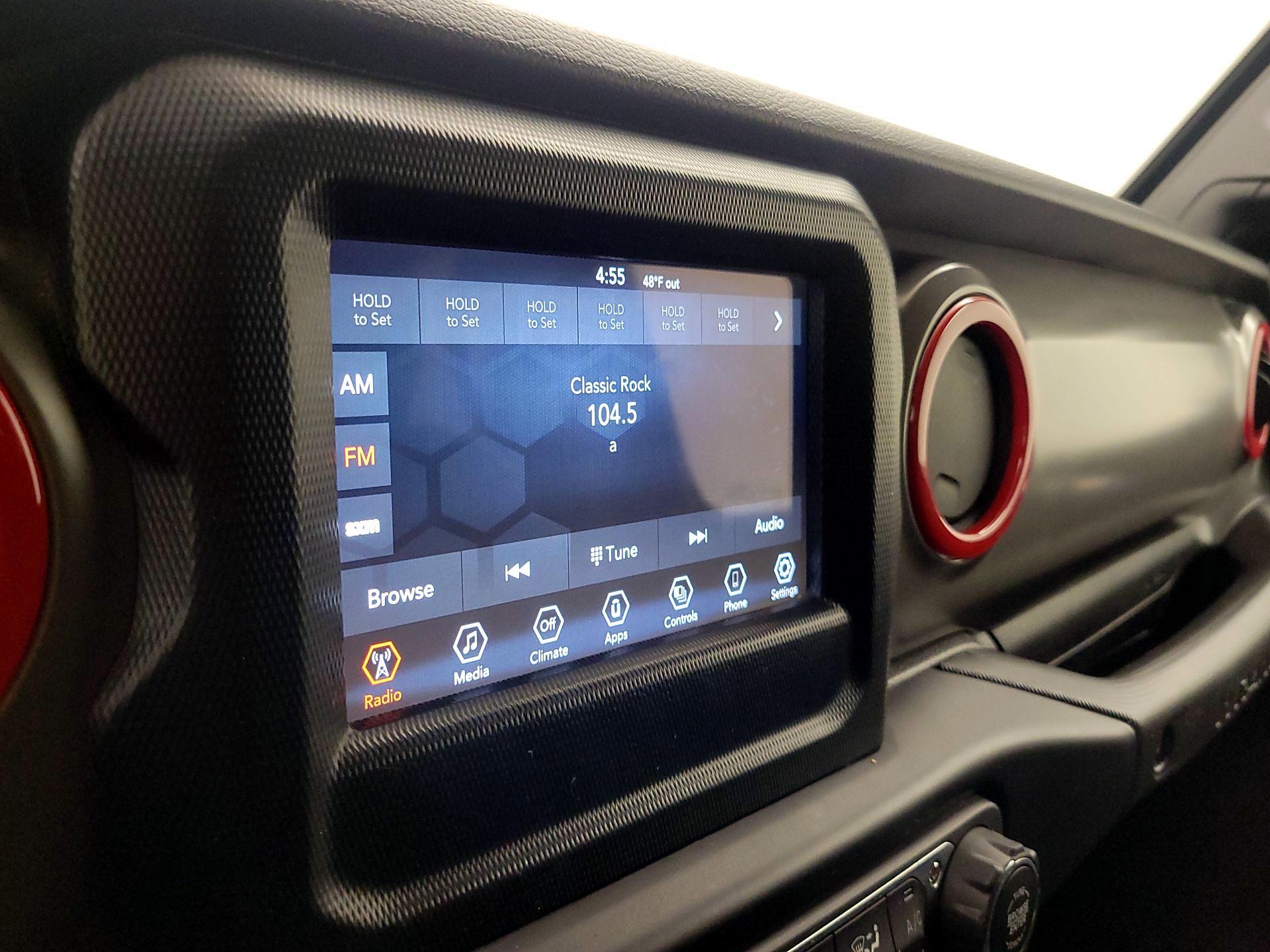 Thumbnail: 2022 Jeep Wrangler - 15