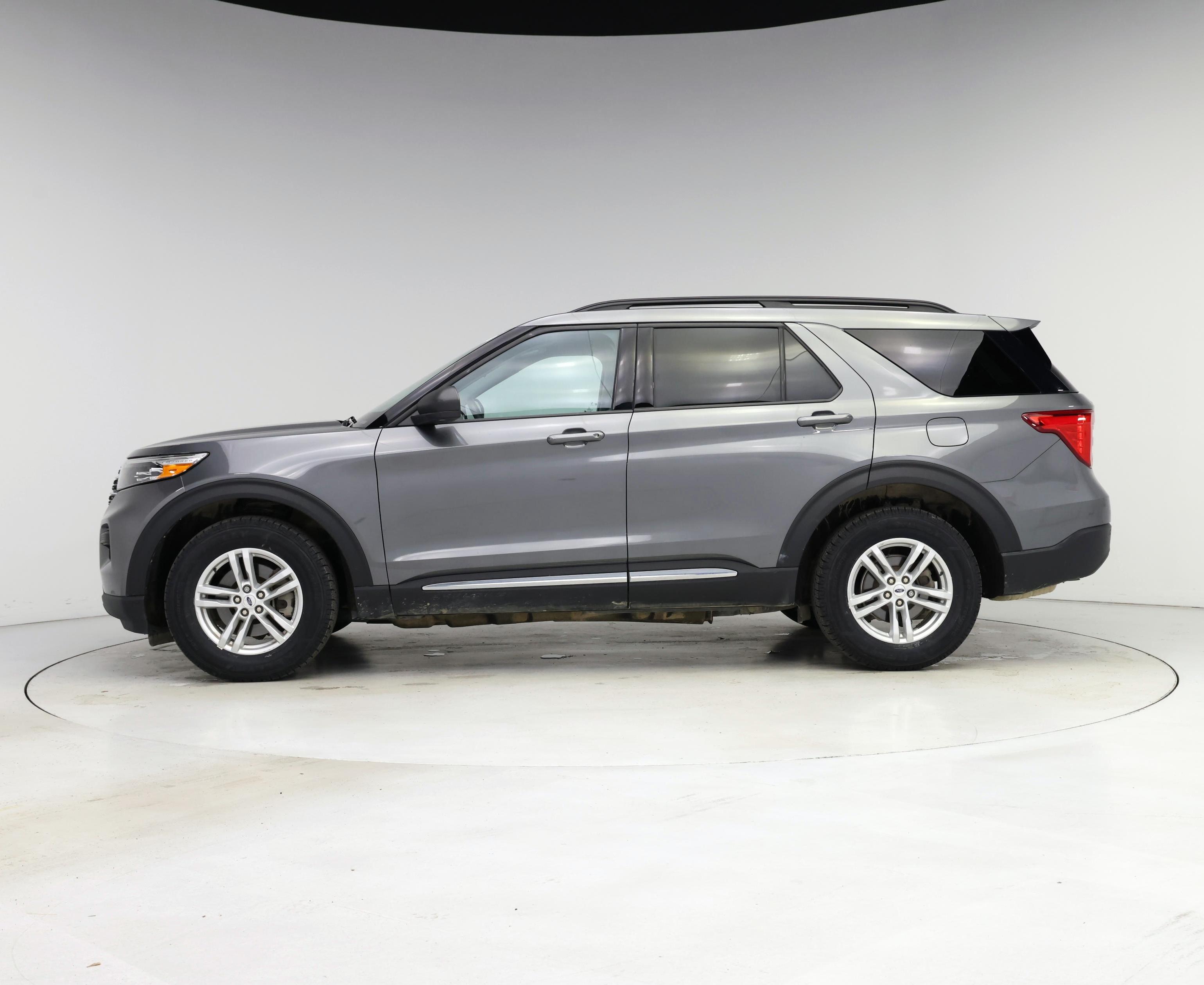 Thumbnail: 2023 Ford Explorer - 3