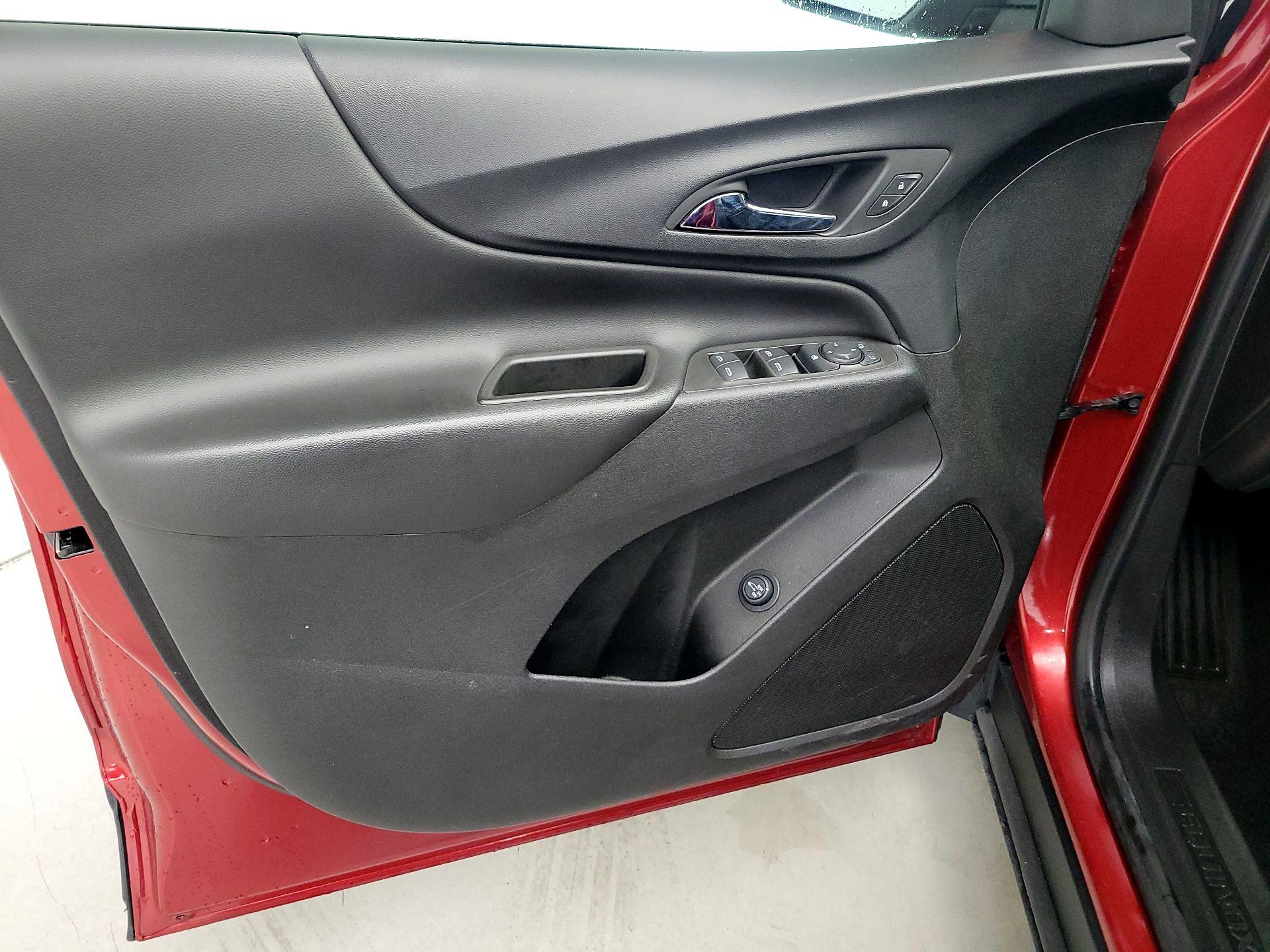 Thumbnail: 2022 Chevrolet Equinox - 12