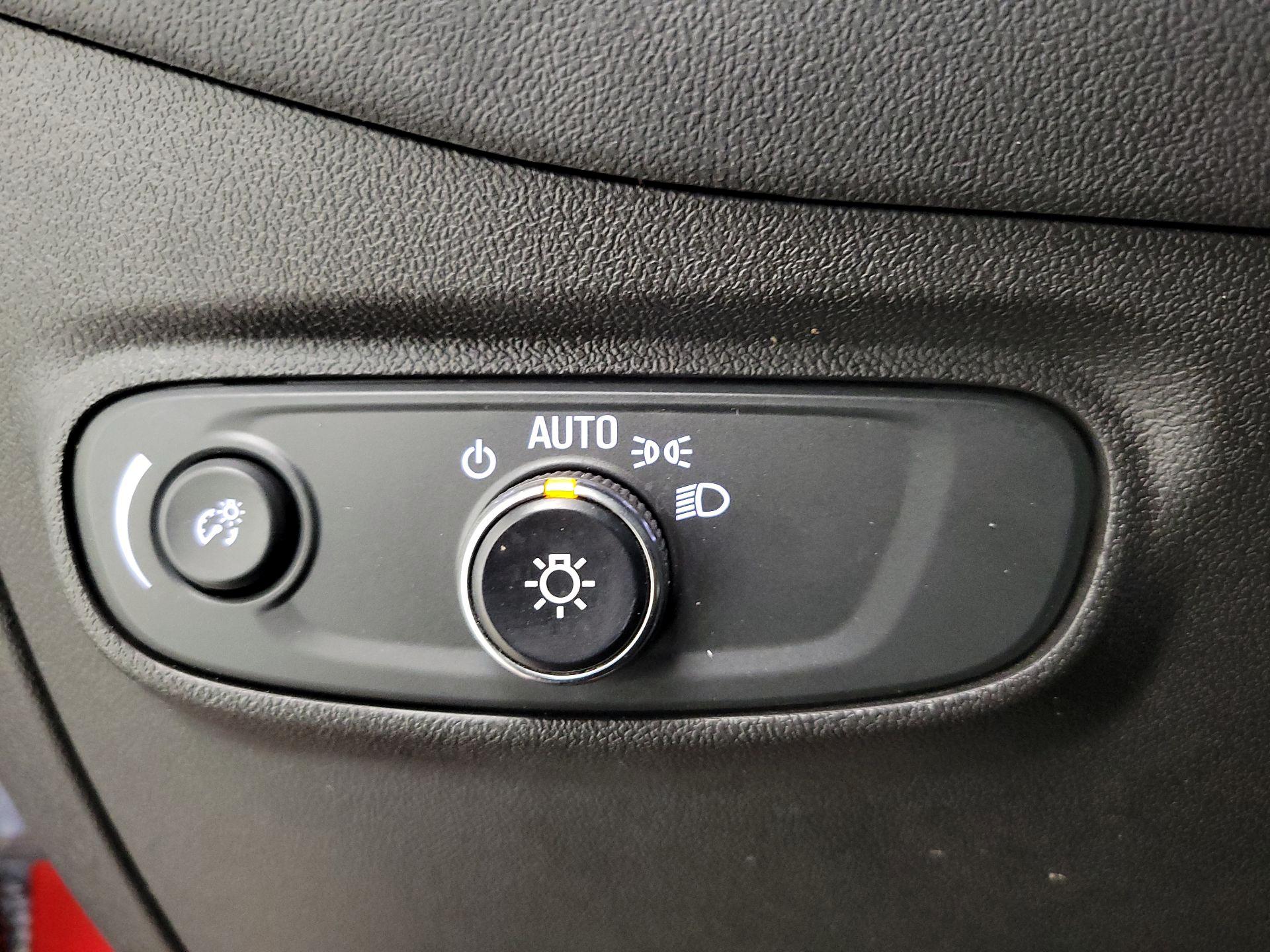 Thumbnail: 2022 Chevrolet Equinox - 13