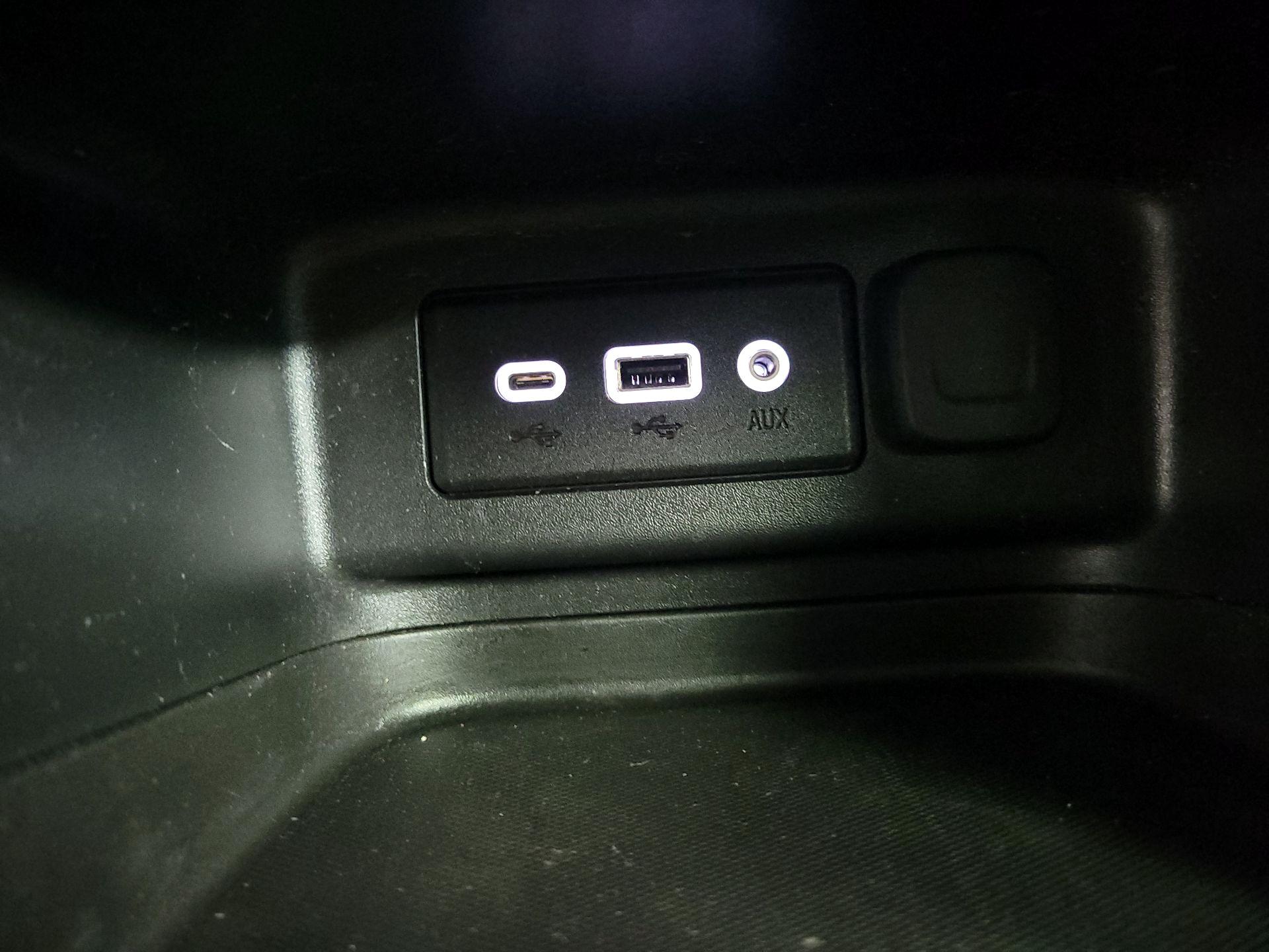 Thumbnail: 2022 Chevrolet Equinox - 18