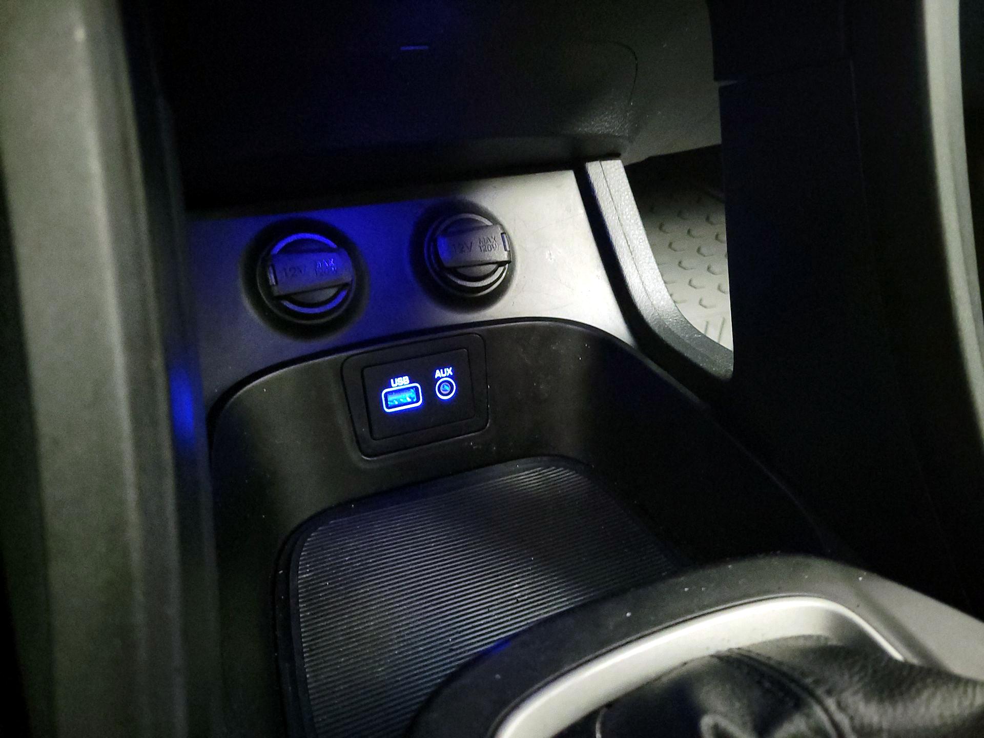 Thumbnail: 2017 Hyundai Santa Fe - 18