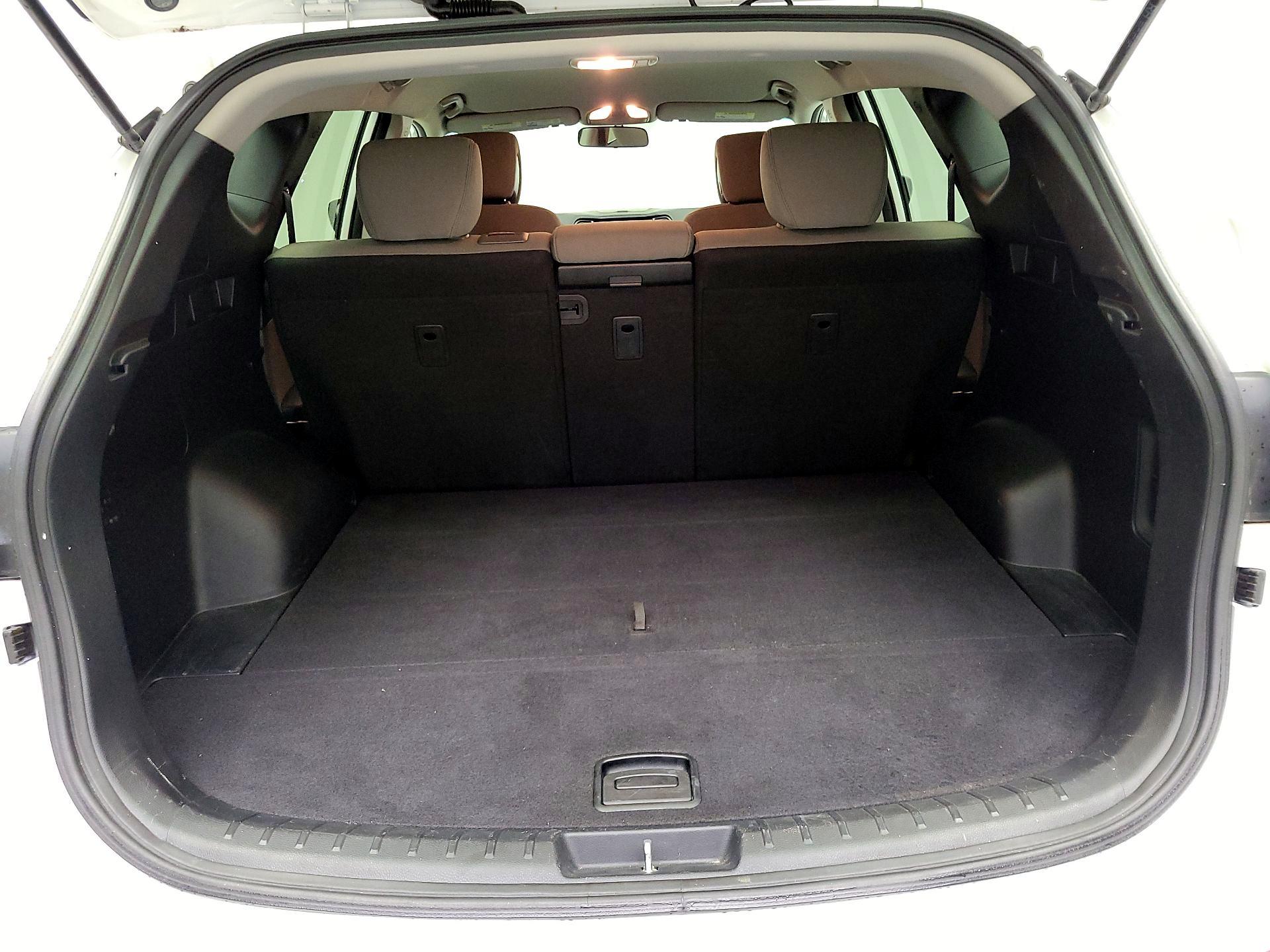 Thumbnail: 2017 Hyundai Santa Fe - 20