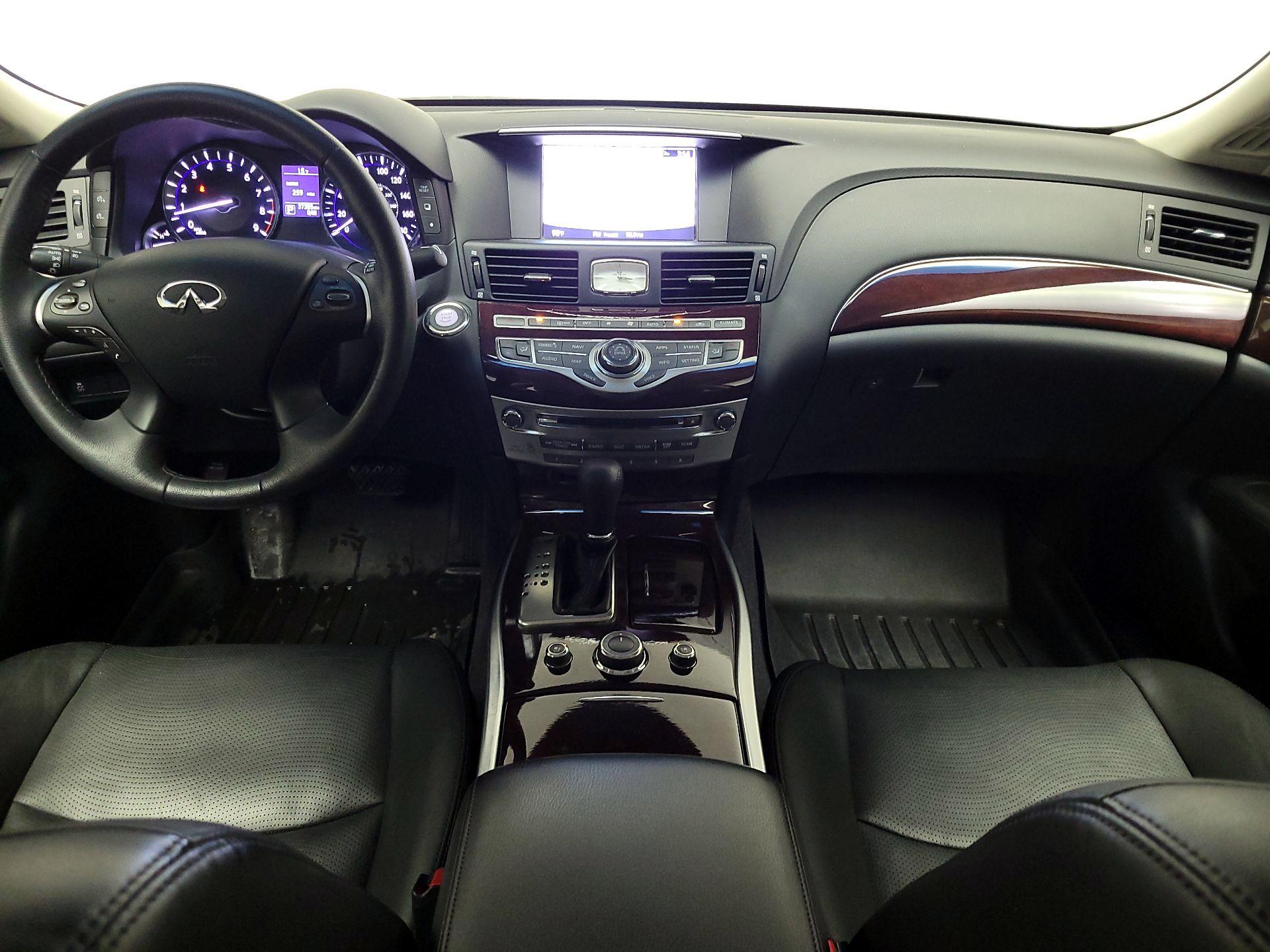 Thumbnail: 2018 INFINITI Q70 - 9