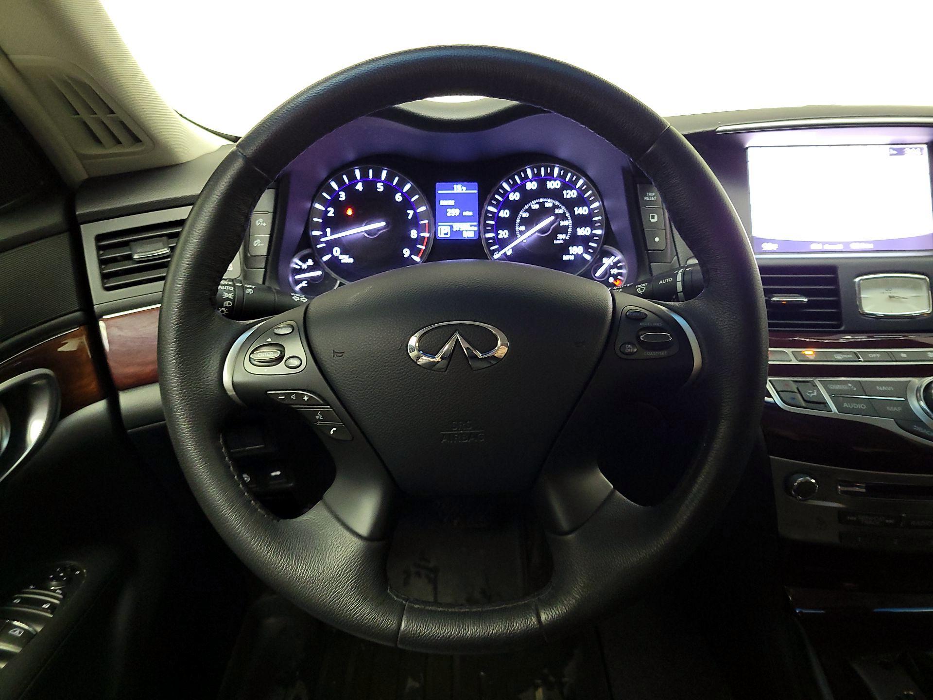 Thumbnail: 2018 INFINITI Q70 - 10