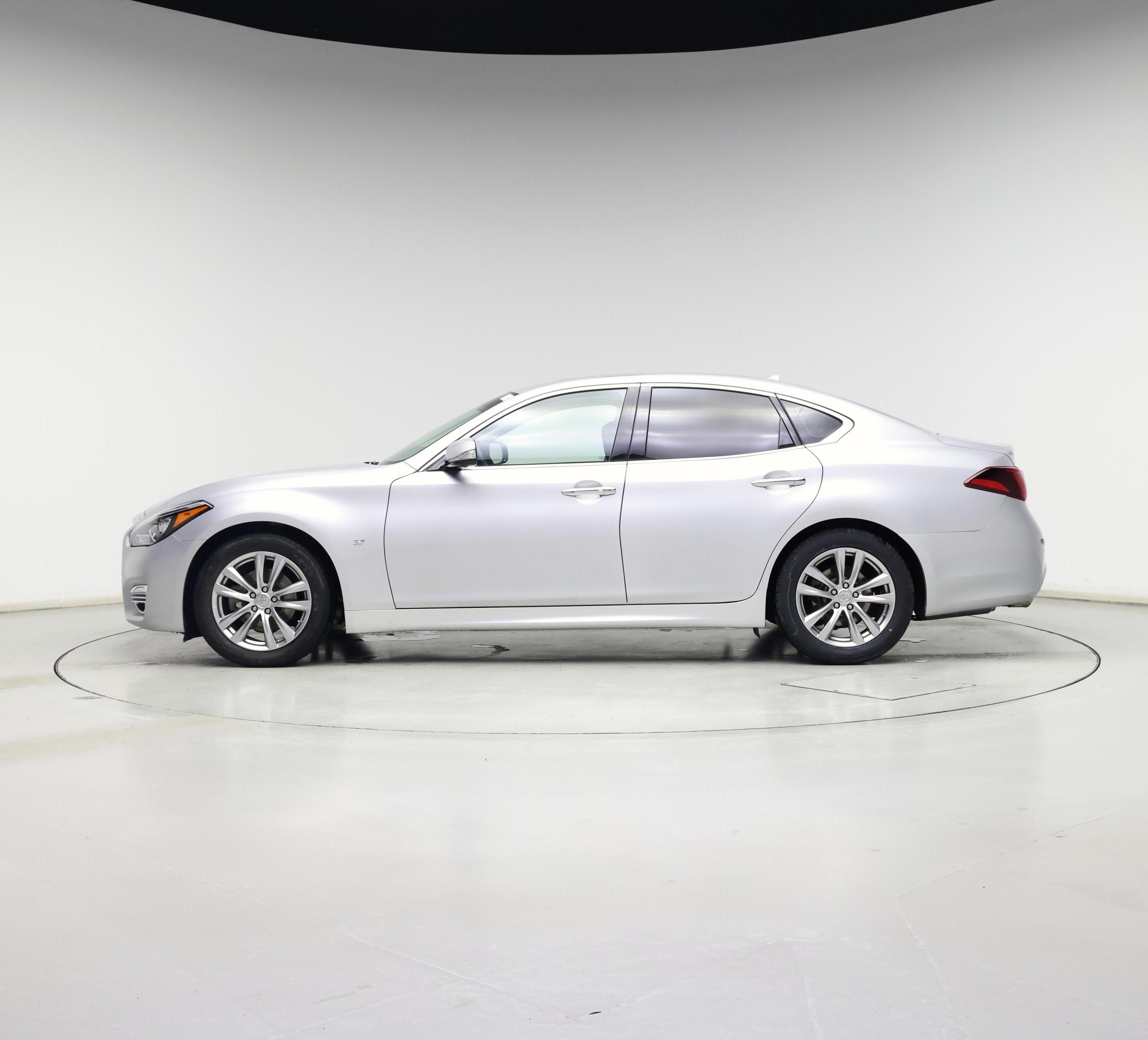 Thumbnail: 2018 INFINITI Q70 - 3