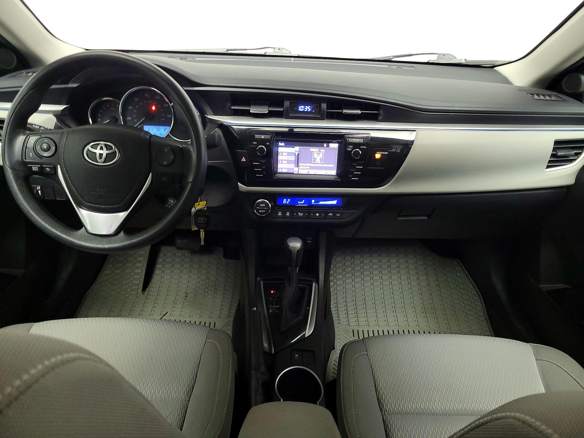 Thumbnail: 2015 Toyota Corolla - 9