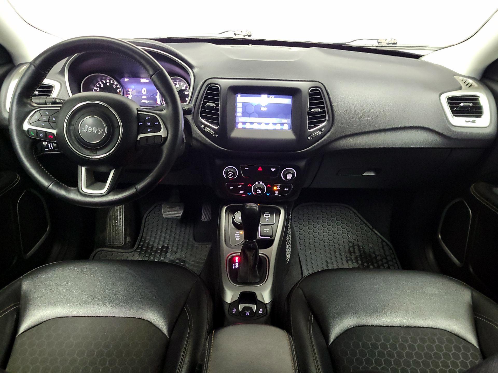 Thumbnail: 2018 Jeep Compass - 9