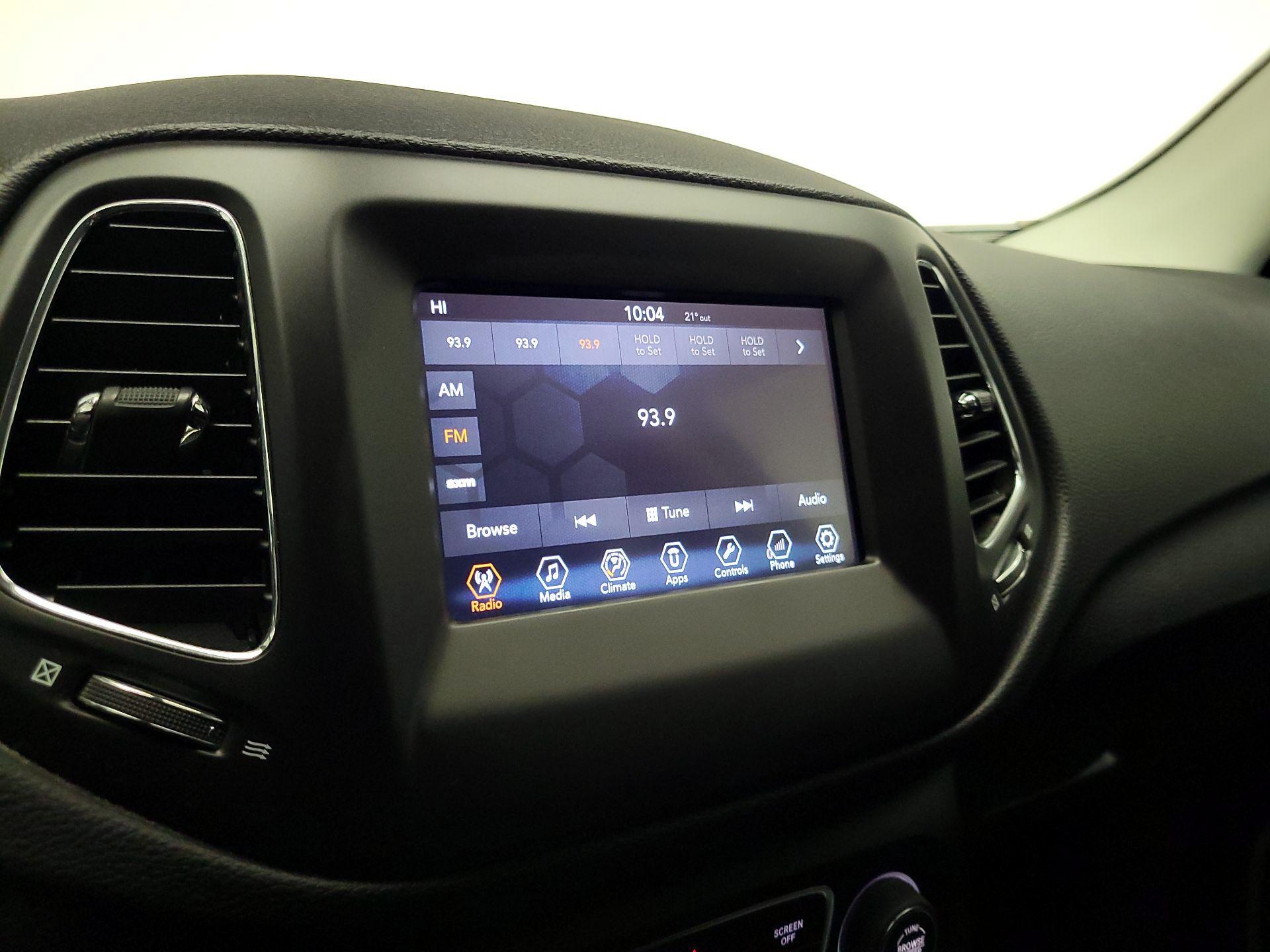 Thumbnail: 2018 Jeep Compass - 15