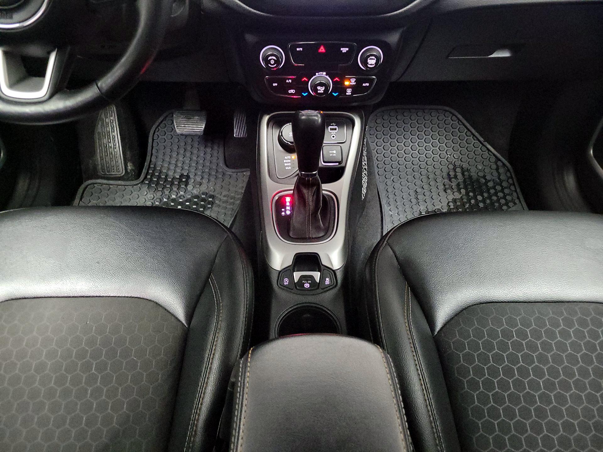 Thumbnail: 2018 Jeep Compass - 17