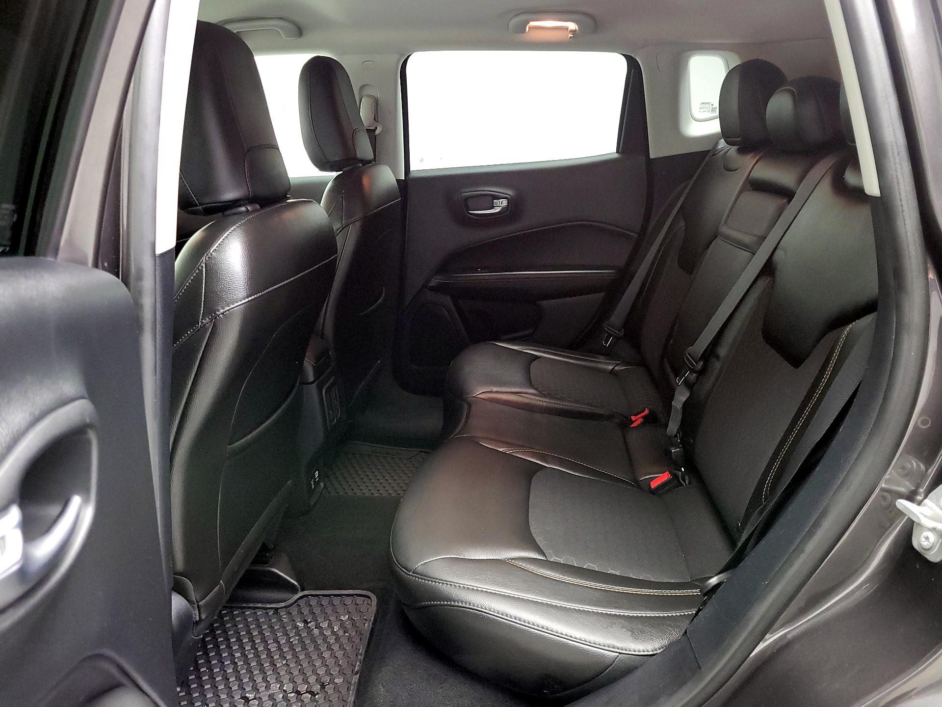 Thumbnail: 2018 Jeep Compass - 19