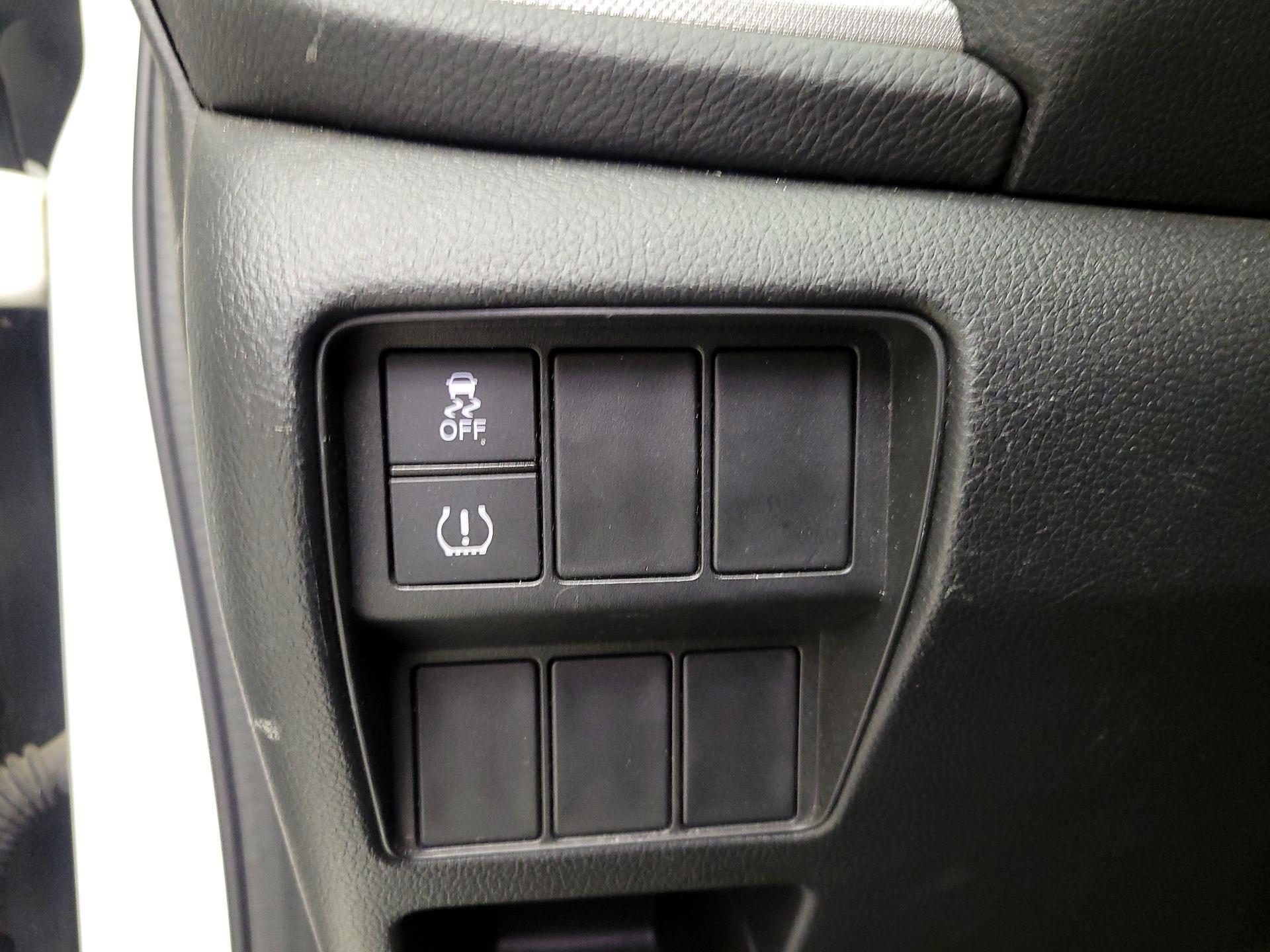 Thumbnail: 2017 Honda CR-V - 13