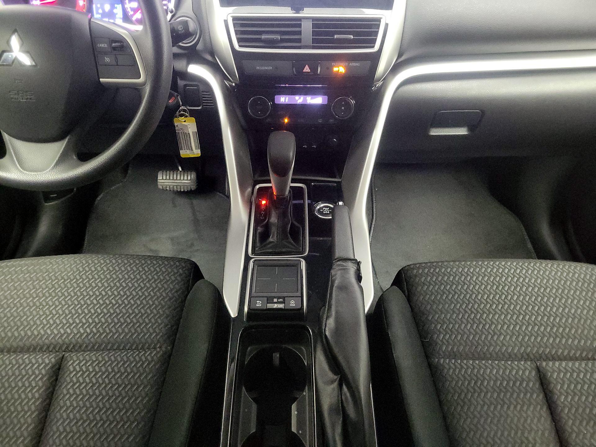 Thumbnail: 2019 Mitsubishi Eclipse Cross - 17