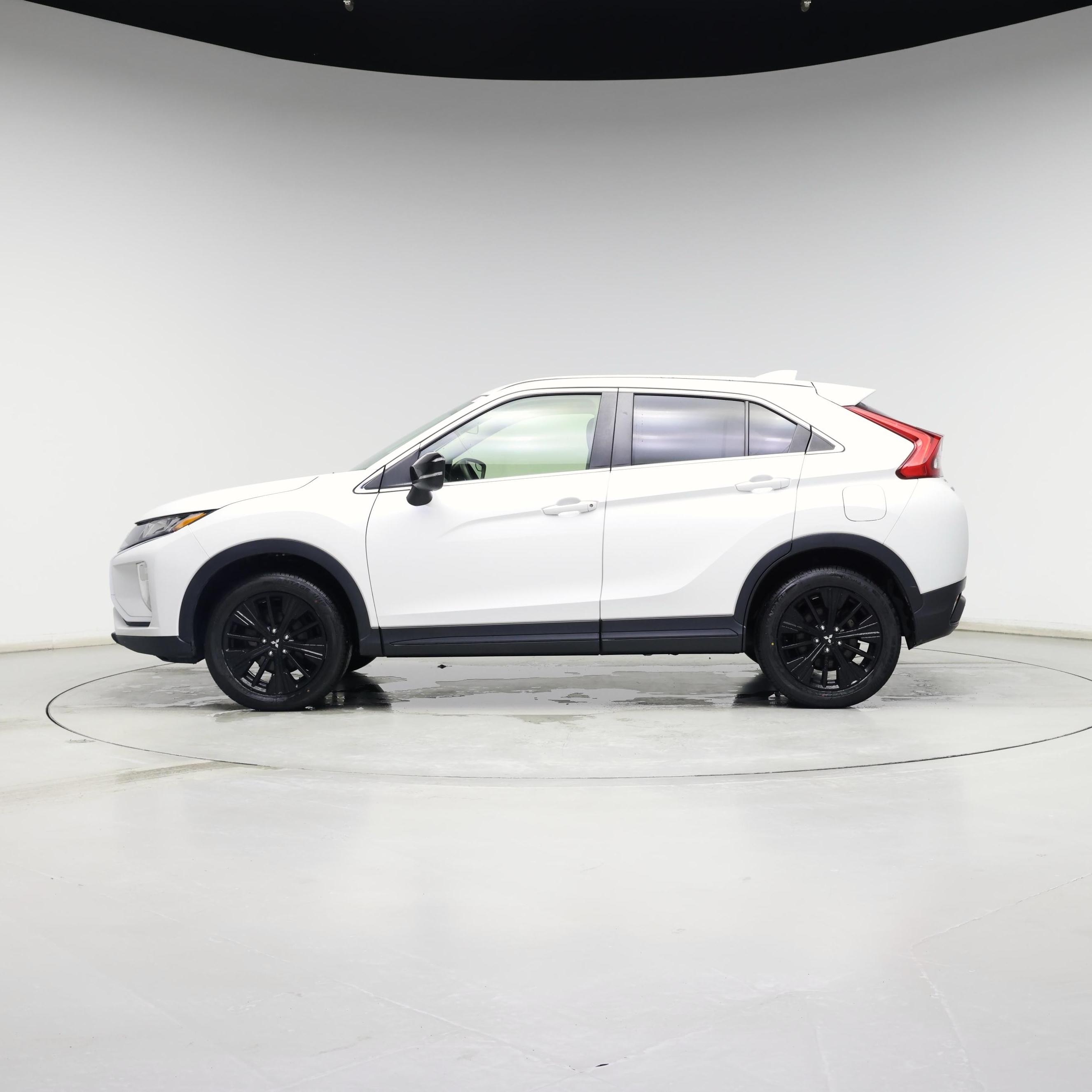 Thumbnail: 2019 Mitsubishi Eclipse Cross - 3