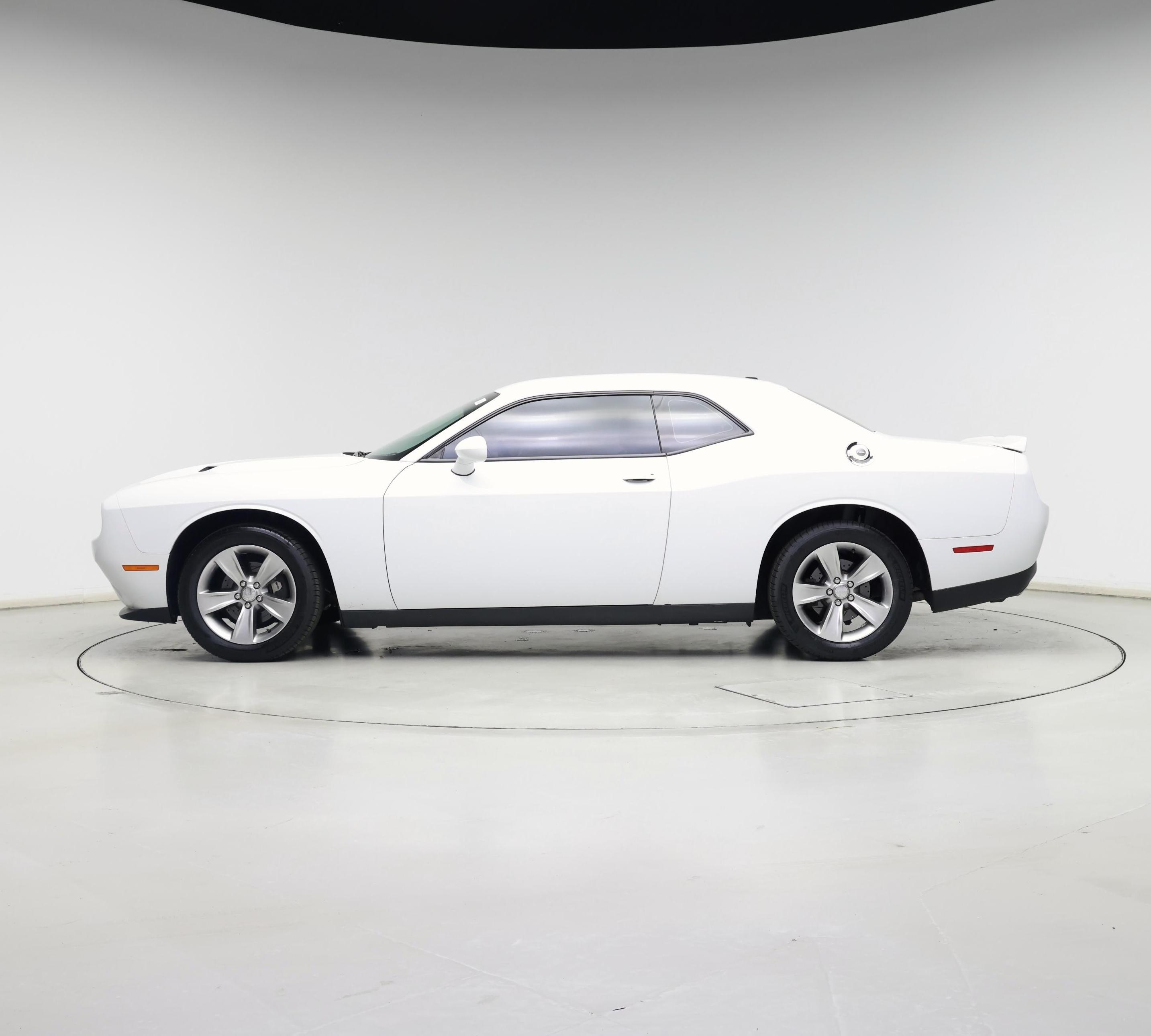 Thumbnail: 2018 Dodge Challenger - 3