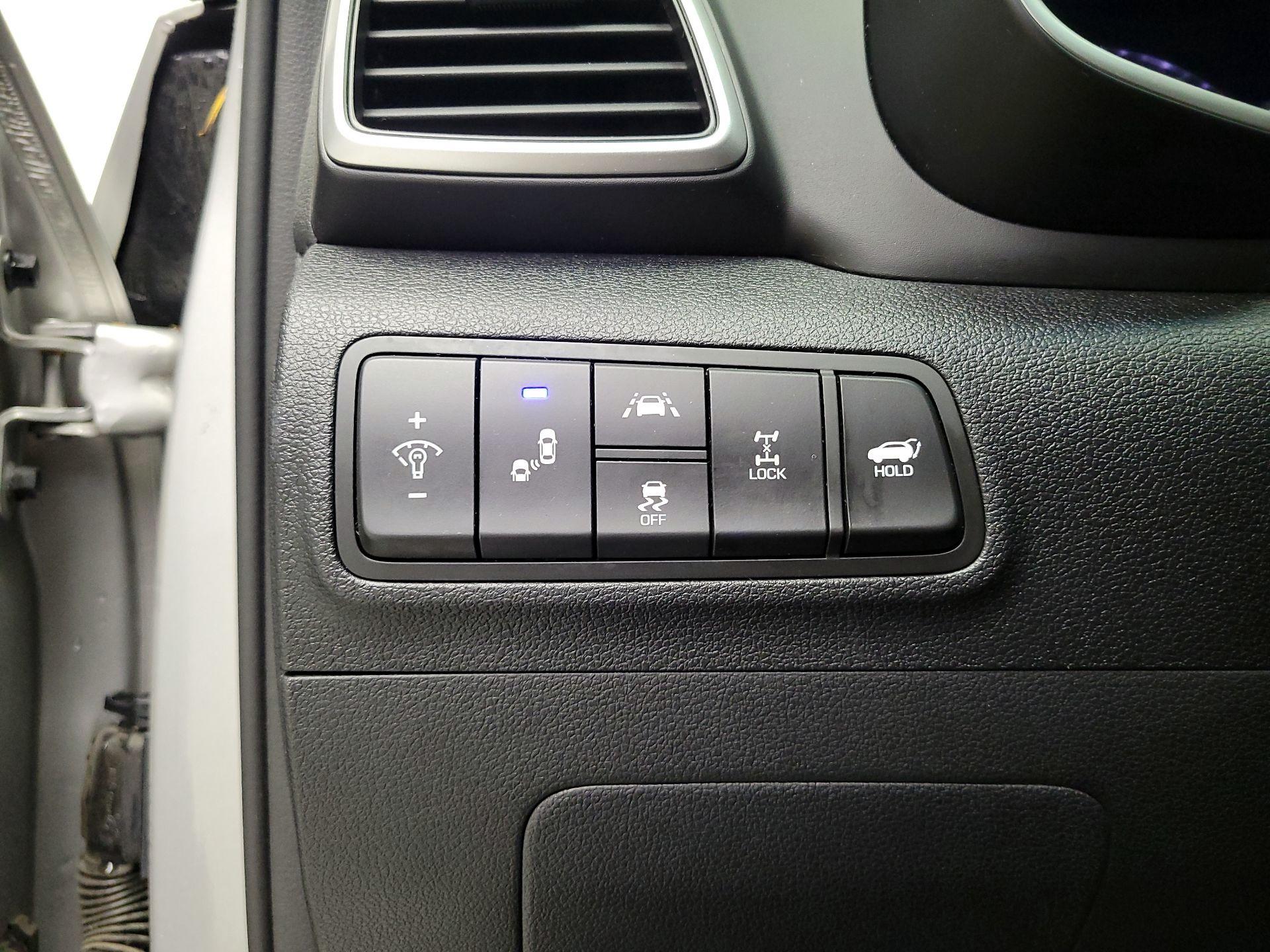 Thumbnail: 2020 Hyundai Tucson - 13