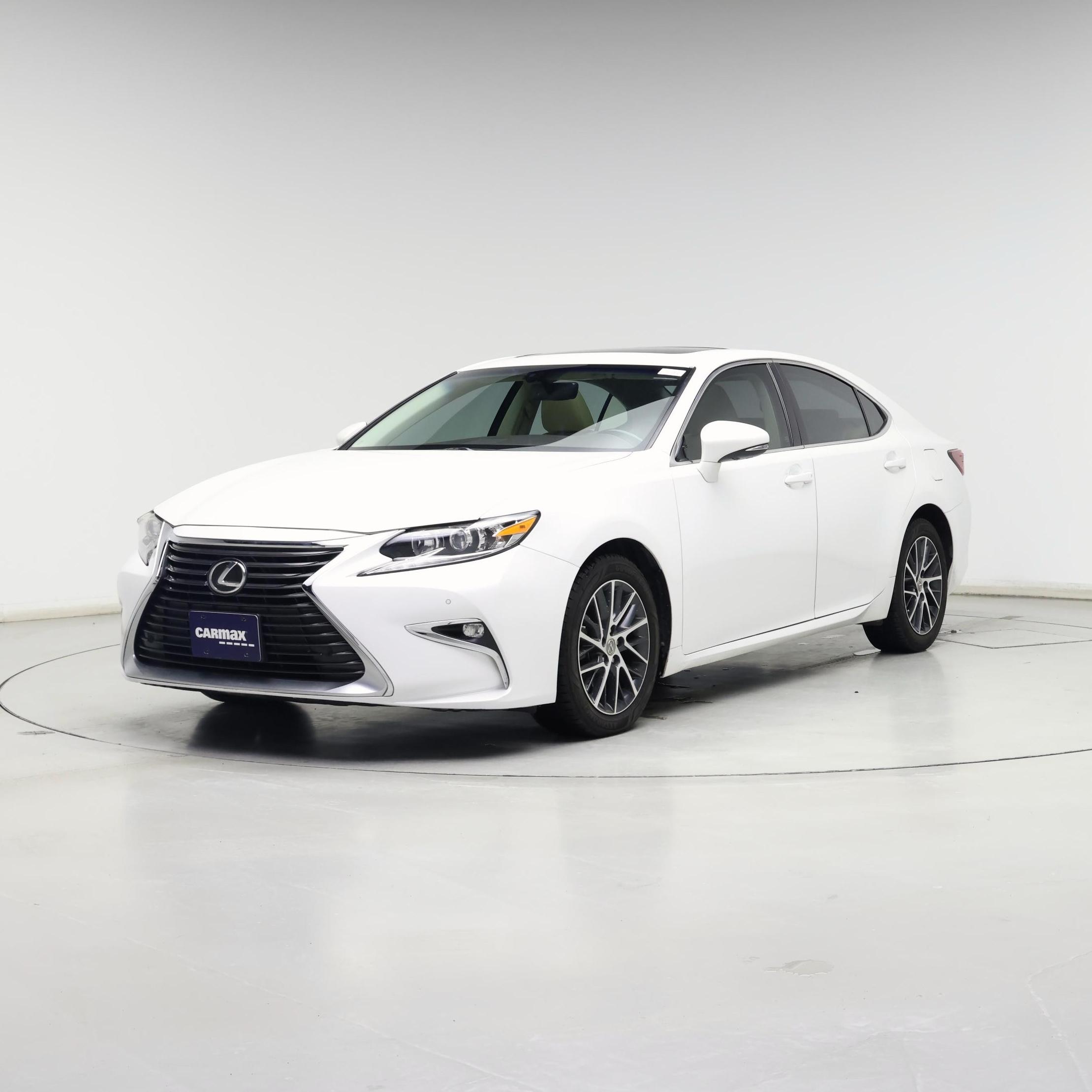 Thumbnail: 2016 Lexus ES - 4