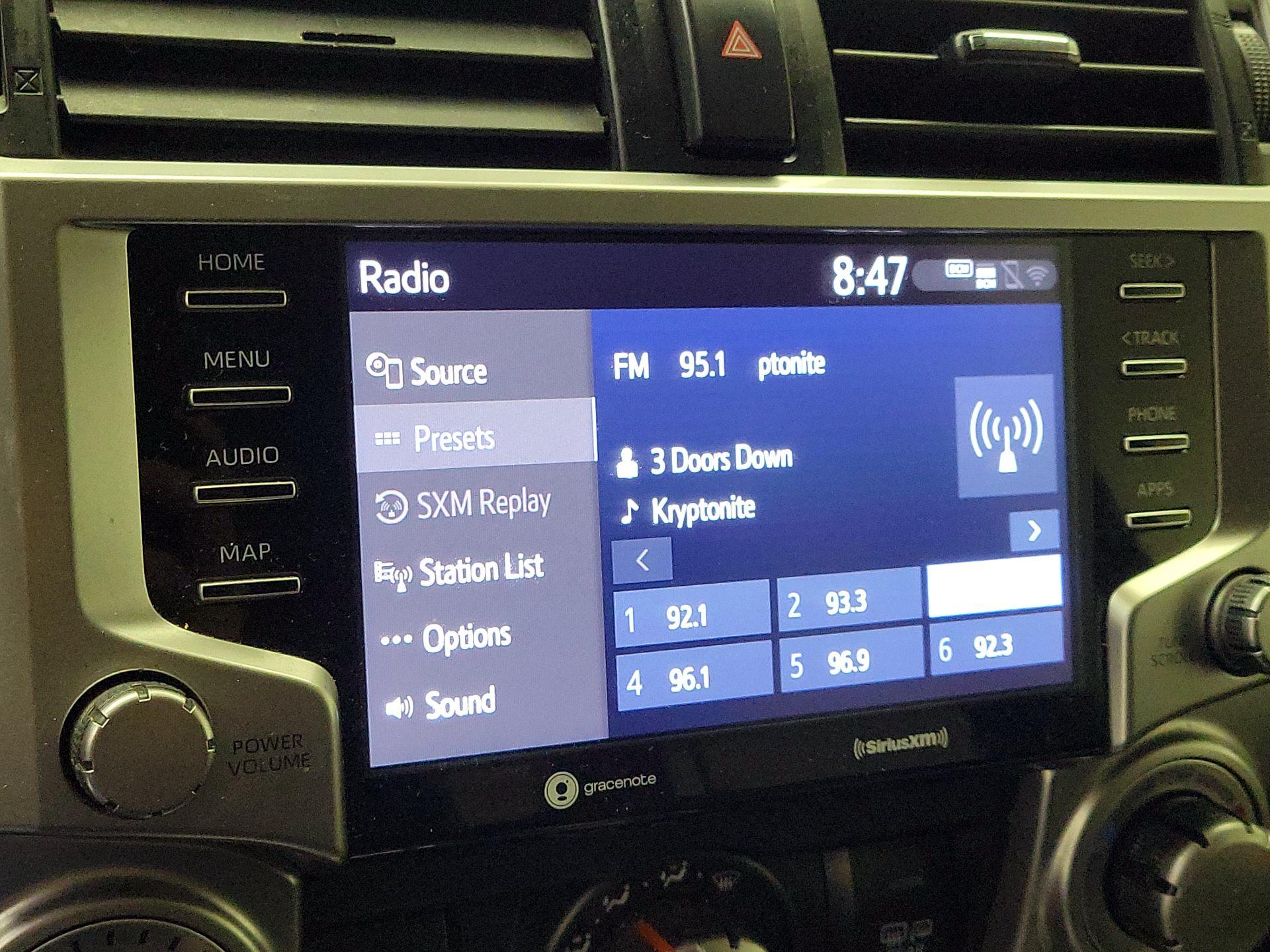 Thumbnail: 2022 Toyota 4Runner - 15