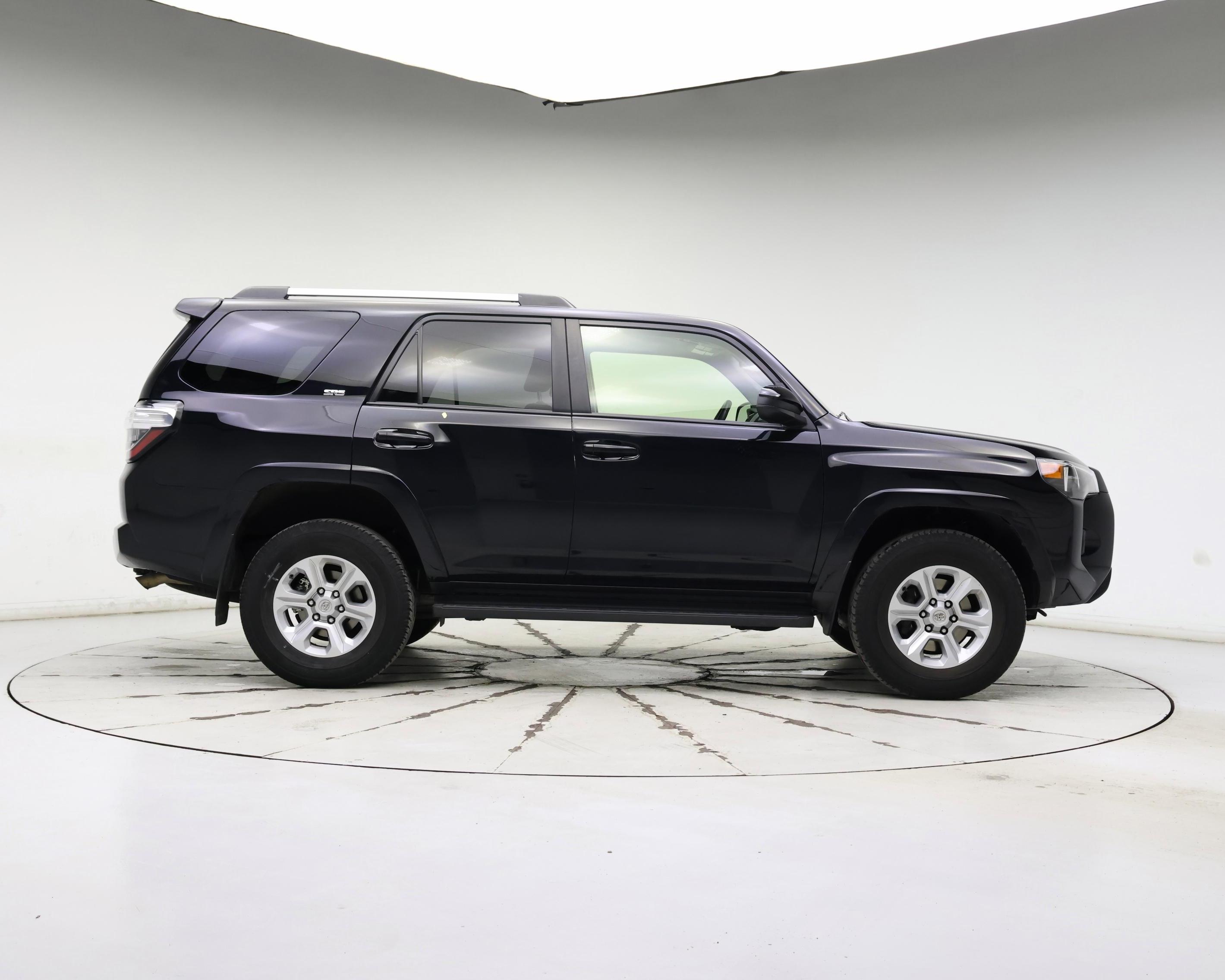 Thumbnail: 2022 Toyota 4Runner - 7