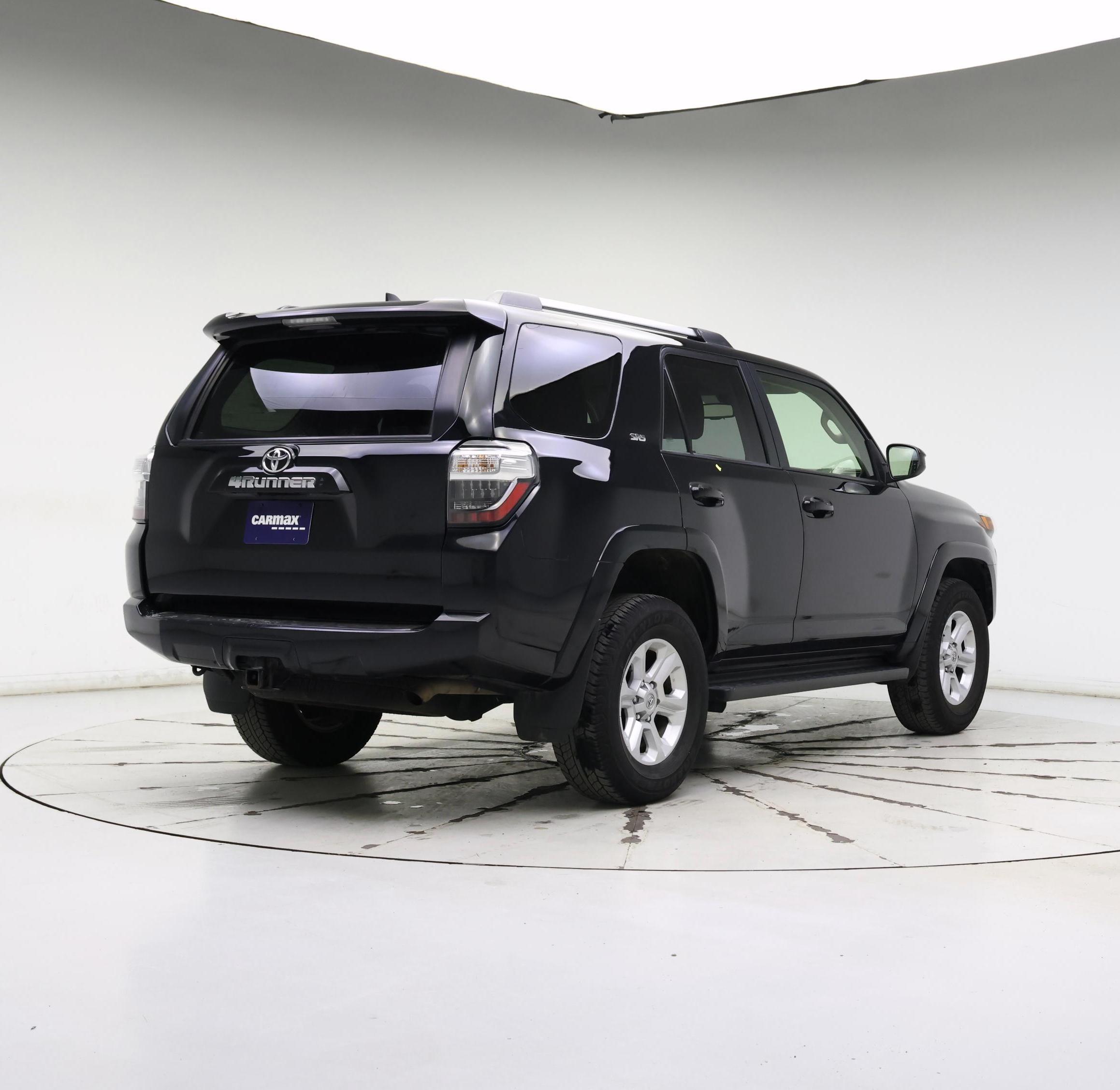 Thumbnail: 2022 Toyota 4Runner - 8